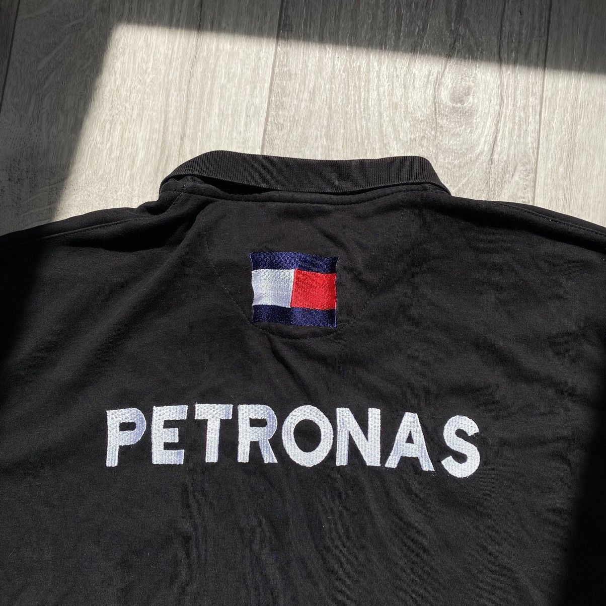Mercedes-Benz VINTAGE MERCEDES BENZ AMG TOMMY HILFIGER PIRELLI POLO TSHIRT Size US XL / EU 56 / 4 - 6 Thumbnail