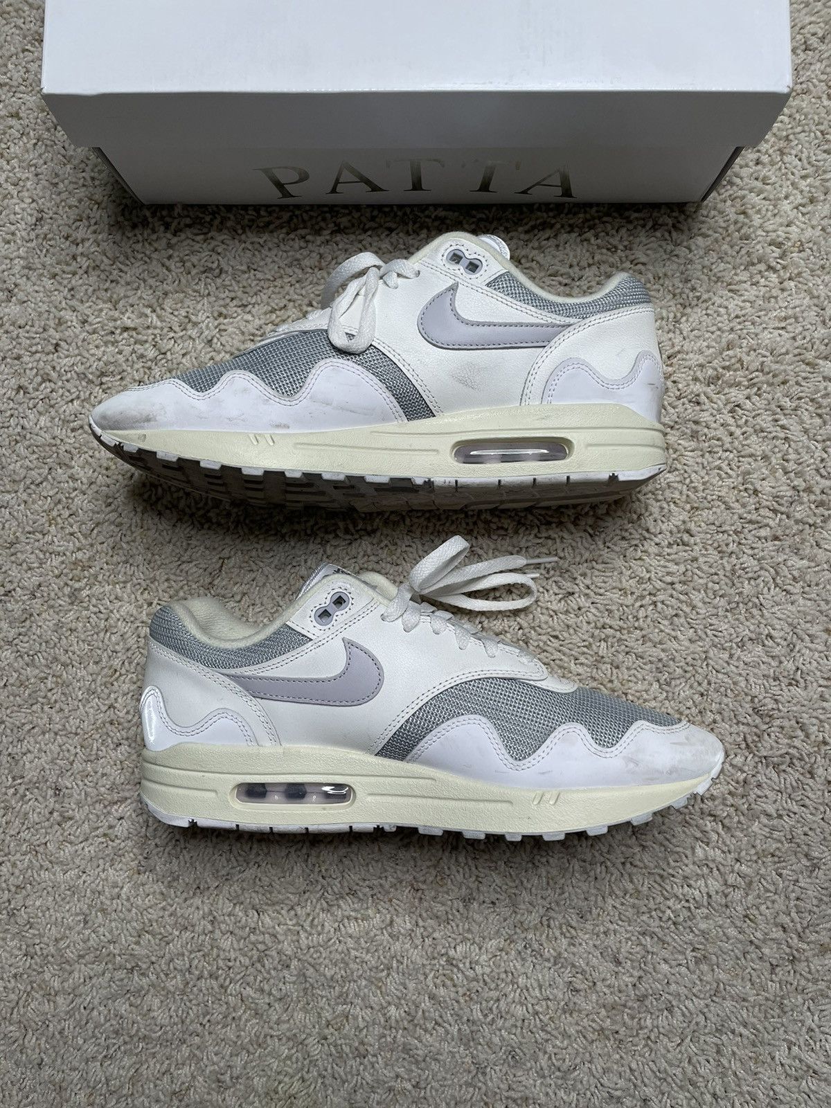 Nike Nike Air Max 1 x Patta “Platinum” Size US 10.5 / EU 43-44 - 2 Thumbnail