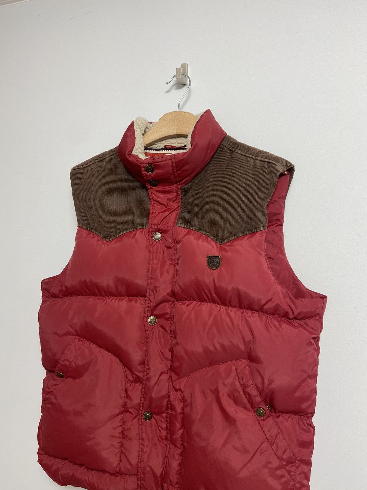 Tommy Hilfiger Tommy Hilfiger Vintage Vest Size US L / EU 52-54 / 3 - 6 Thumbnail