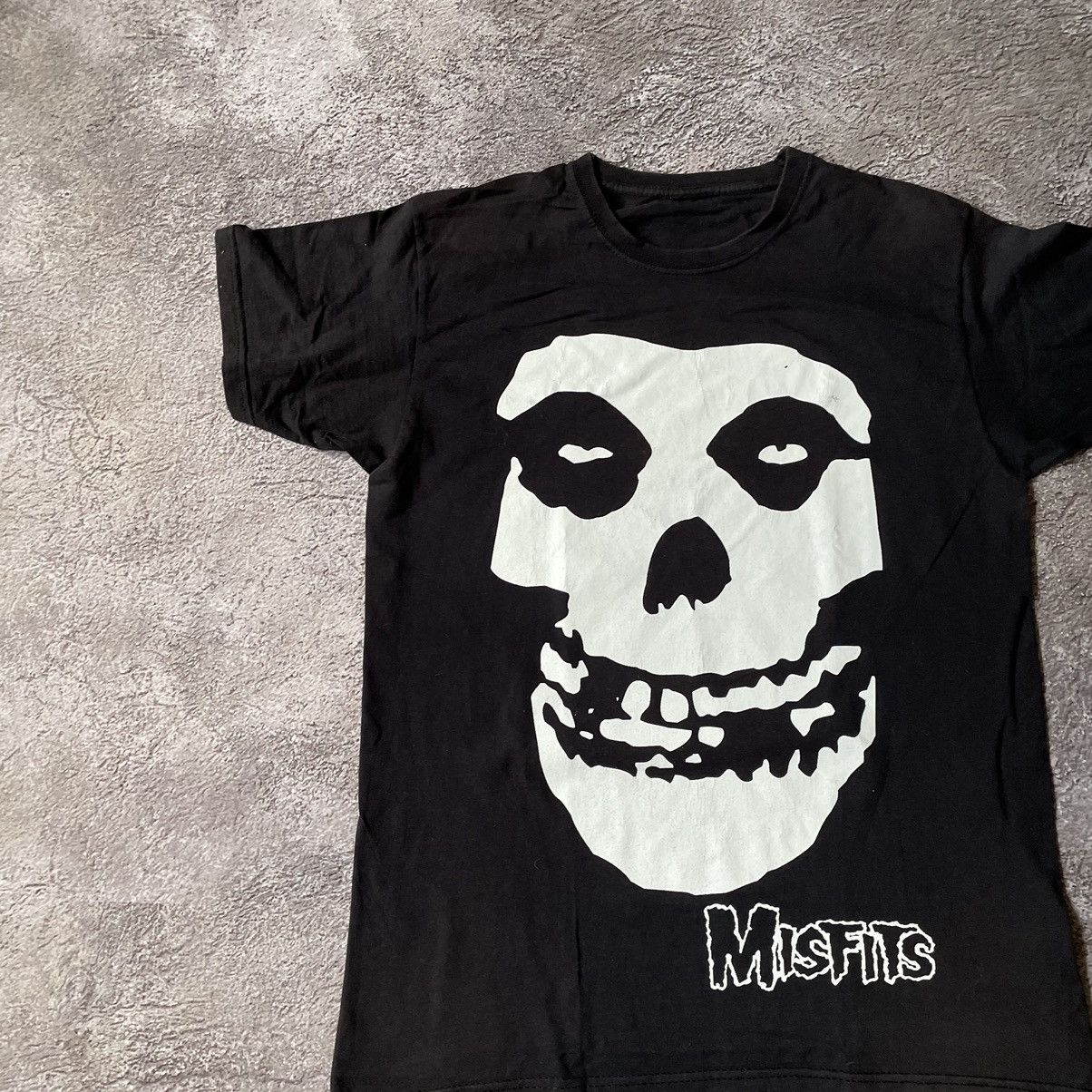 Vintage Vintage Y2K CREEPY MISFITS FACE ABSTRACT ANGRY M Size US M / EU 48-50 / 2 - 4 Thumbnail