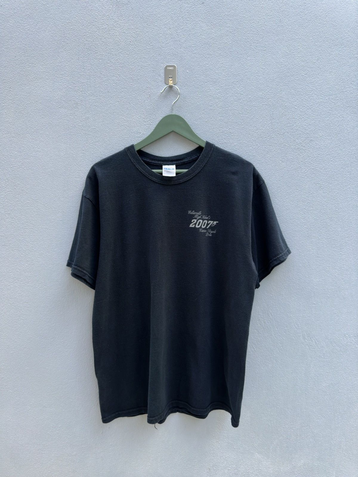 Vintage Vintage James Bond Casino Royale Tshirt A39 Size US M / EU 48-50 / 2 - 2 Thumbnail