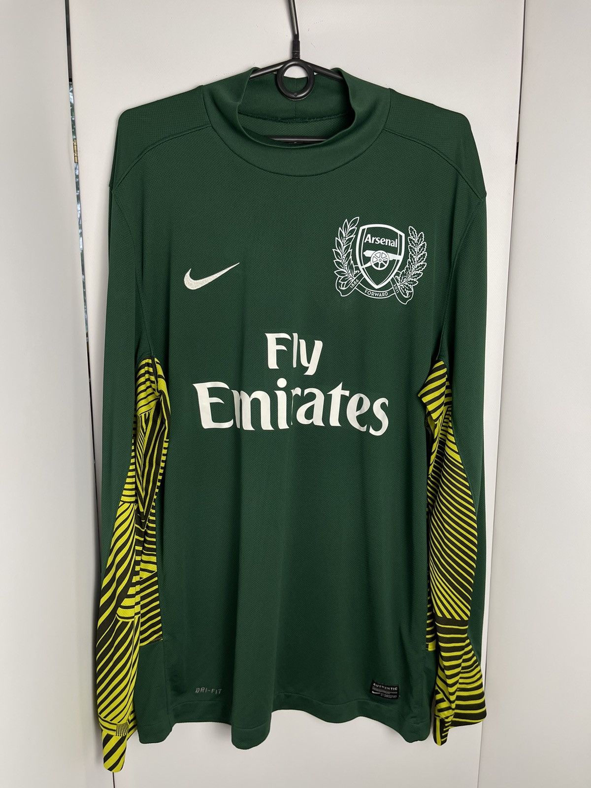 image of Nike x Soccer Jersey Vintage Arsenal Soccer Jersey Goalkeeper Green Size Xl, Men's