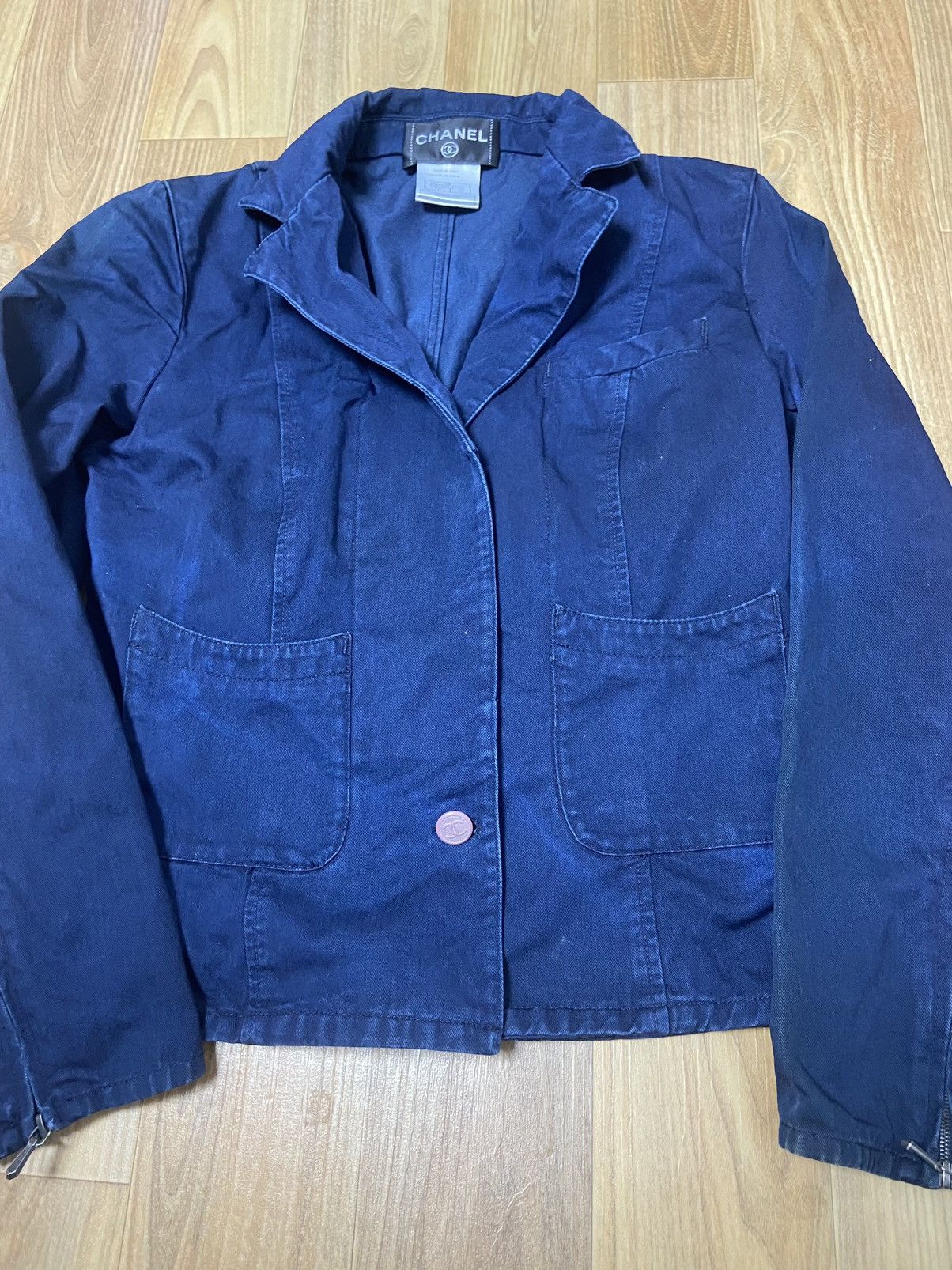 Chanel 38 Chanel three buttons denim jacket Size S / US 4 / IT 40 - 3 Thumbnail