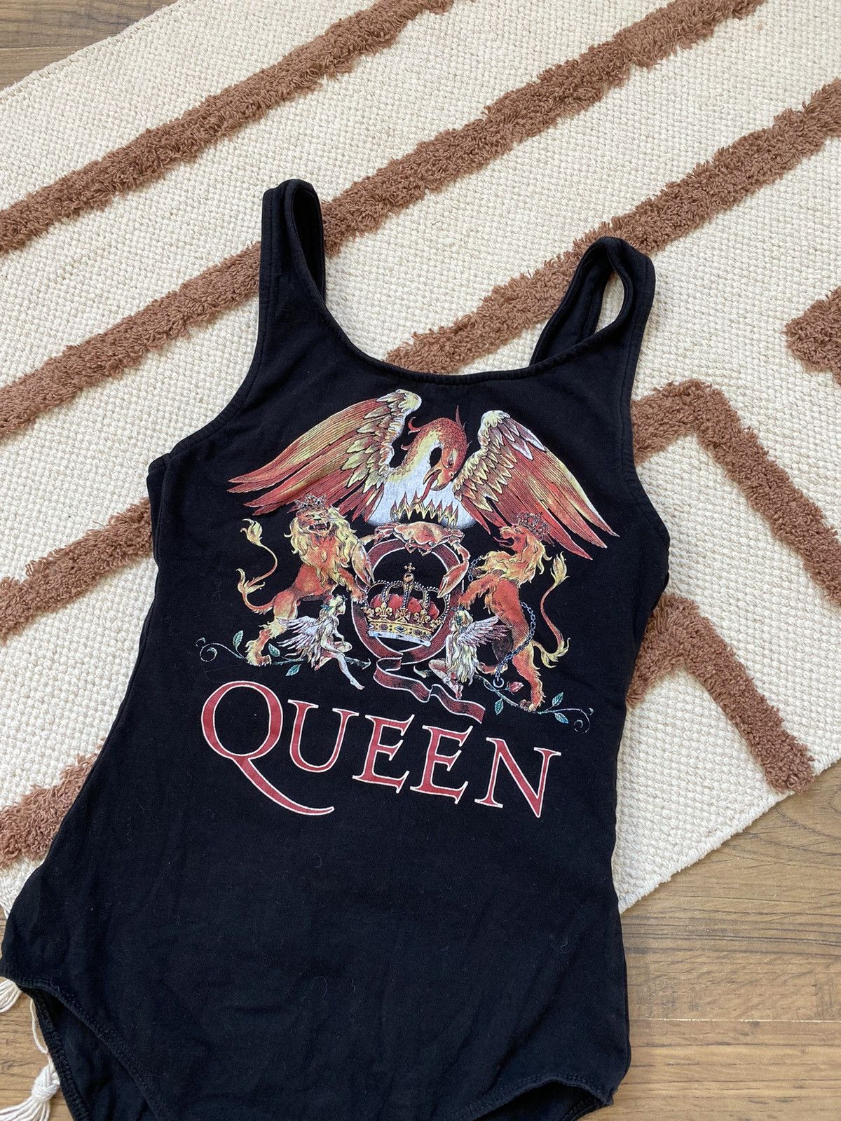 Band Tees QUEEN RARE WMNS BODY TANK TOP Size S / US 4 / IT 40 - 3 Thumbnail