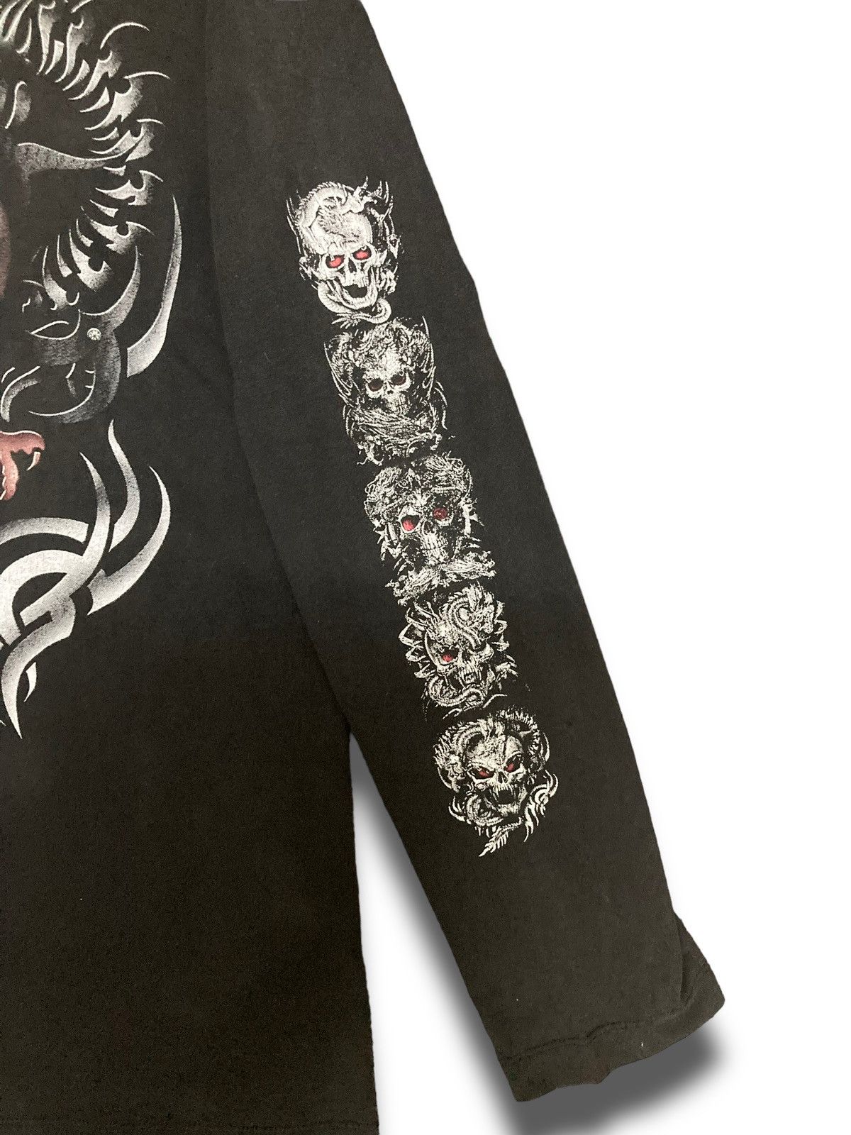 Seditionaries × Vintage Vintage Skull Head & Dragon Long Sleeve Tshirt Size US L / EU 52-54 / 3 - 12 Thumbnail
