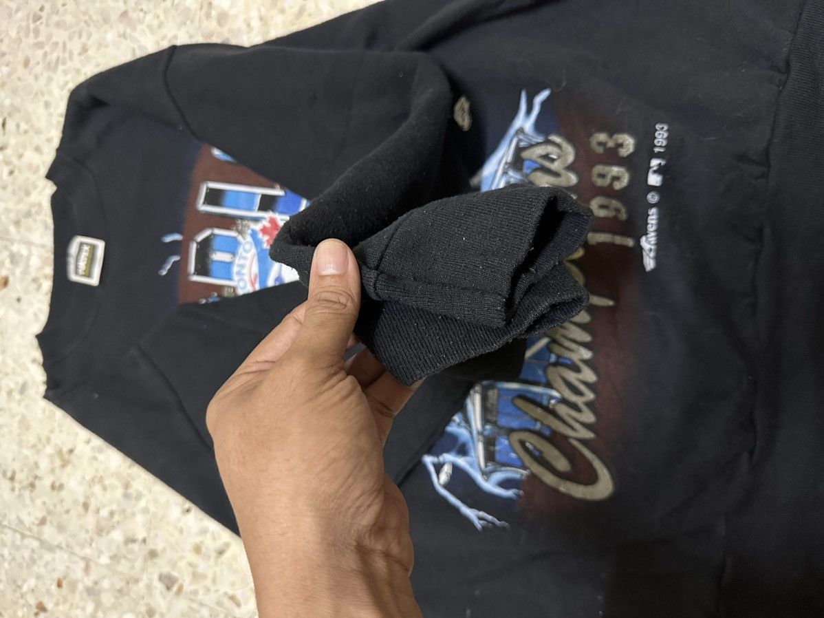 Vintage Vintage 90’s Toronto Blue Jays World Championship 1993 Size US L / EU 52-54 / 3 - 6 Thumbnail