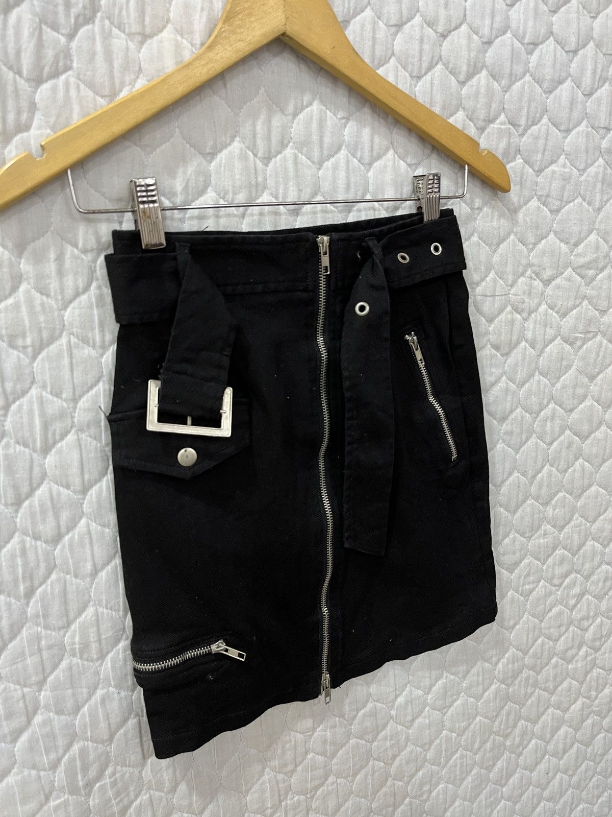 Japanese Brand (Ssss). DARISH JAPAN HYPEBEAST SKIRTS Size 23" - 3 Thumbnail