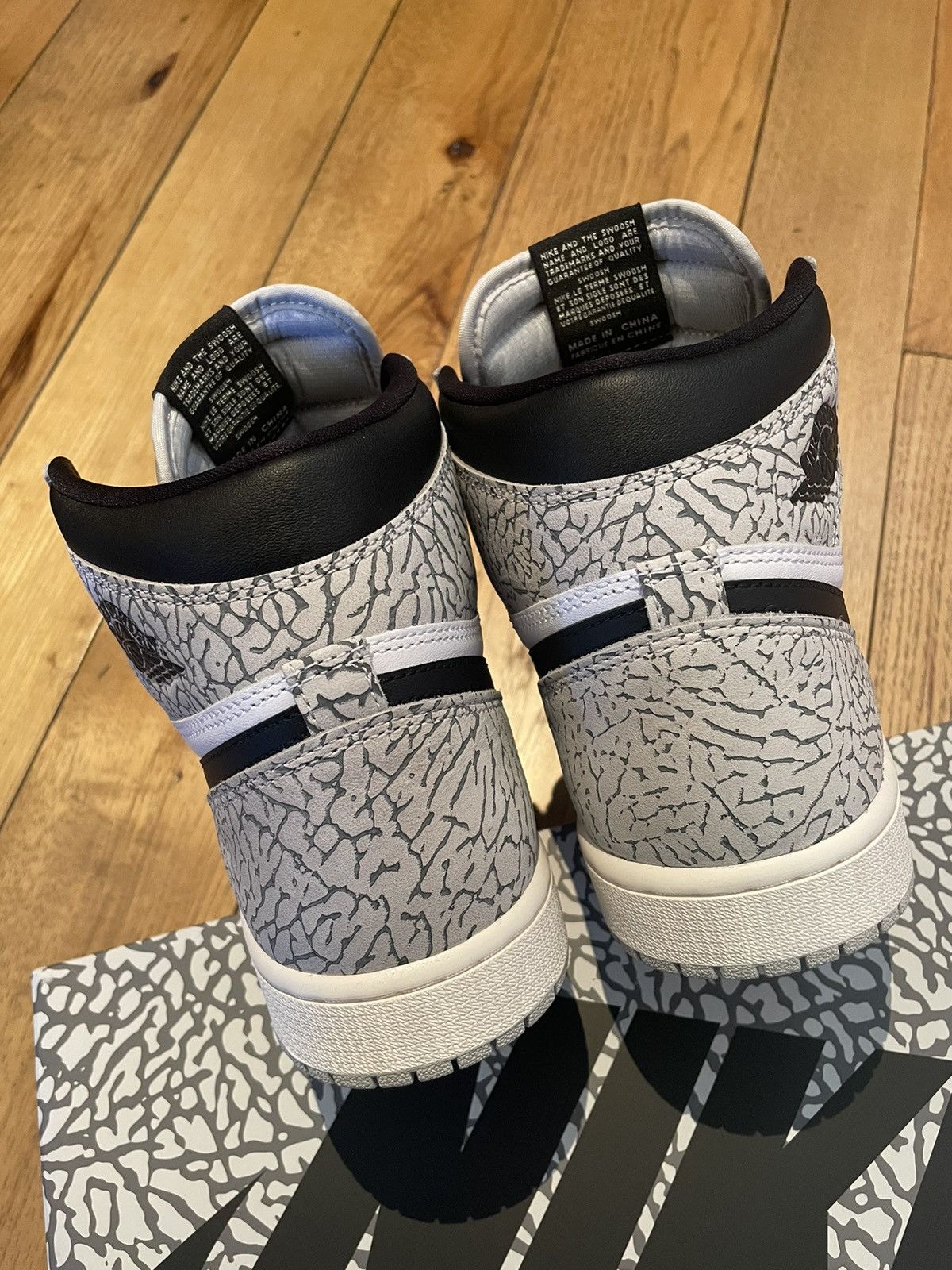 Jordan Brand × Nike Jordan 1 High OG White Cement Elephant Size US 9 / EU 42 - 7 Thumbnail