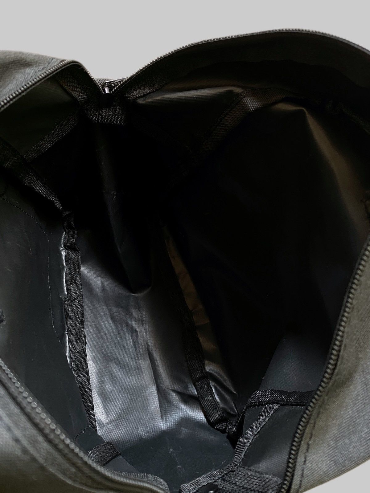 Ne-Net Rare UNISEX Ne-Net Nya 2 Way Bag Size ONE SIZE - 7 Thumbnail