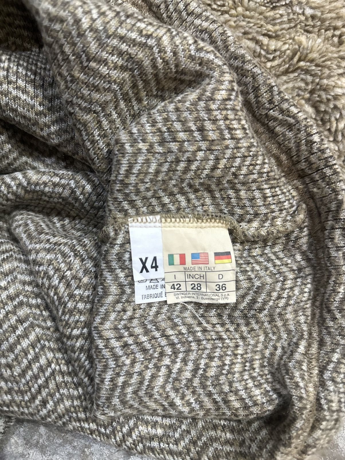 Fendi vintage crop top turtle neck knitwear by Fendi Size Small Size US S / EU 44-46 / 1 - 4 Thumbnail