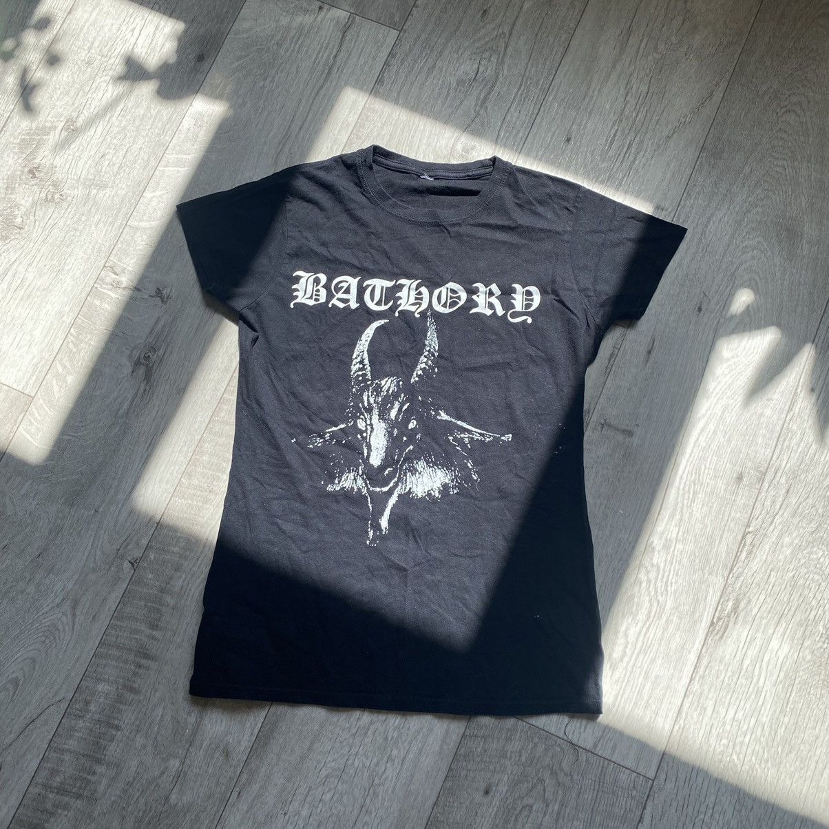 Band Tees VINTAGE BATHORY BLACK METAL BAND PENTAGRAM T SHIRT Size L / US 10 / IT 46 - 1 Thumbnail