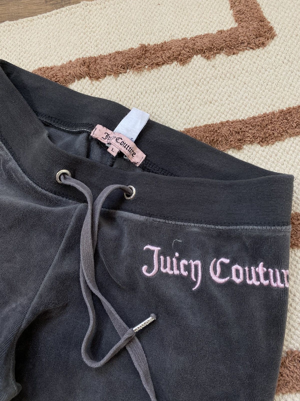 Juicy Couture VINTAGE JUICY COUTURE VELOUR TRACKSUIT Size L / US 10 / IT 46 - 9 Thumbnail