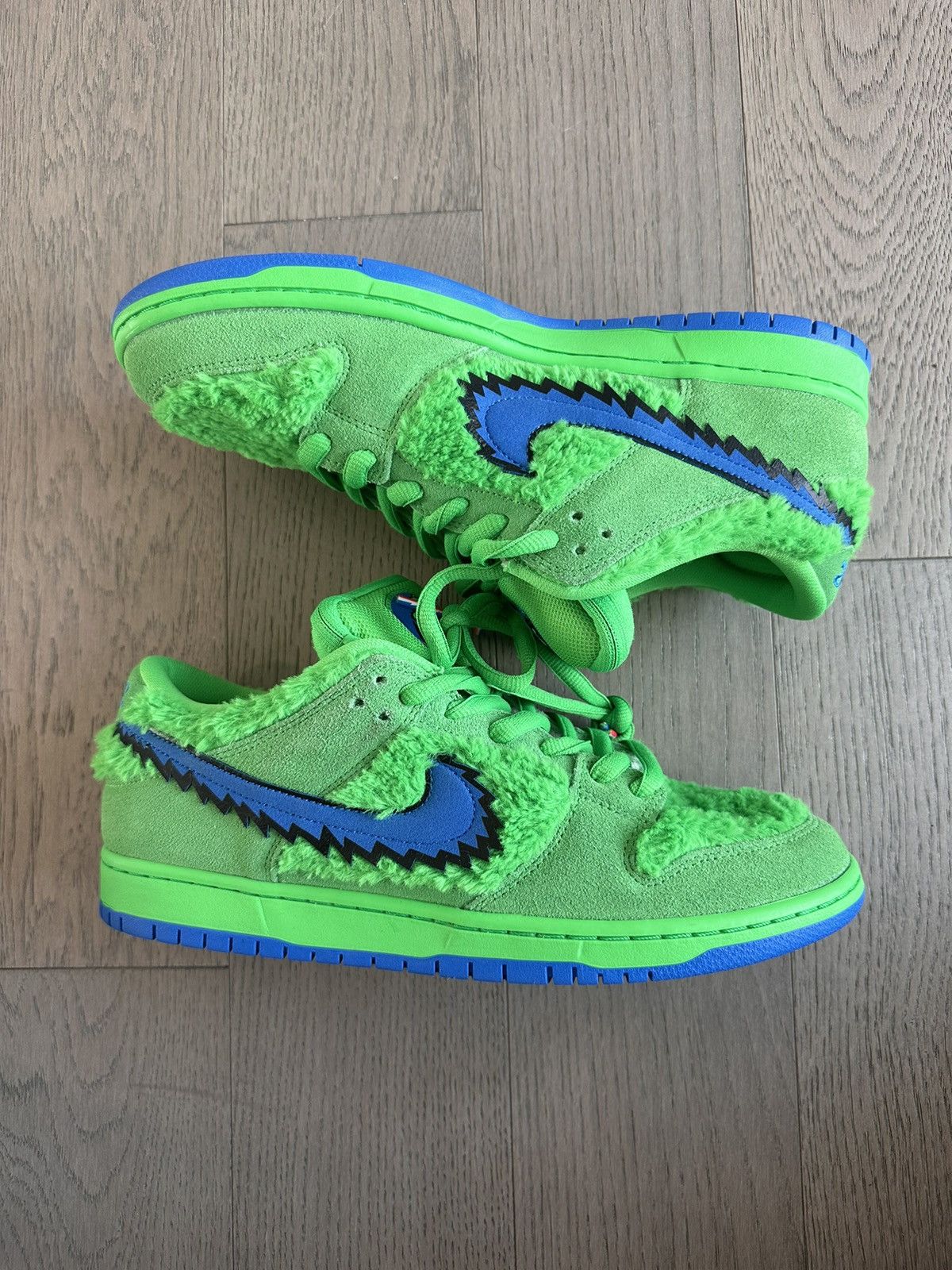 Grateful Dead × Nike ***GRATEFUL DEAD NIKE SB DUNK BEAR GREEN Size US 11 / EU 44 - 1 Thumbnail