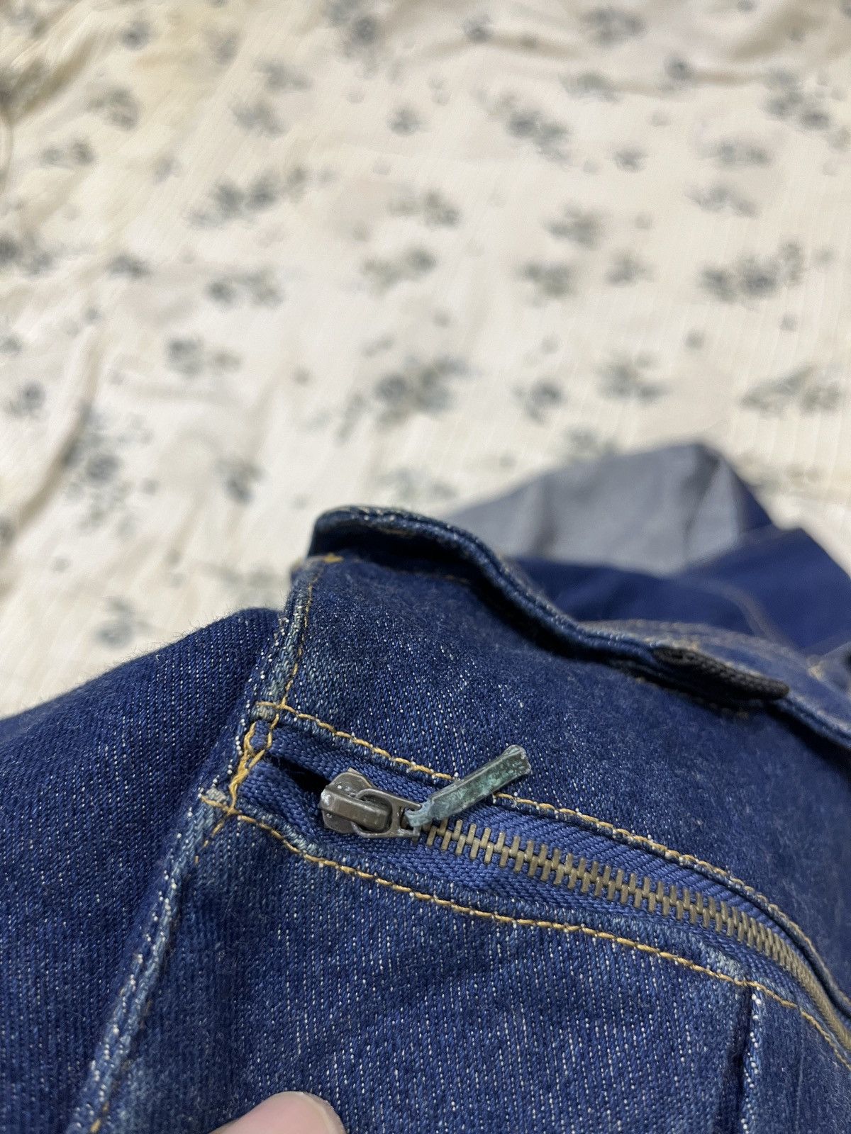 If Six Was Nine (Ssss). ARCHIVE BLOOM ON THE GLOBE DENIM VEST Size US M / EU 48-50 / 2 - 13 Thumbnail
