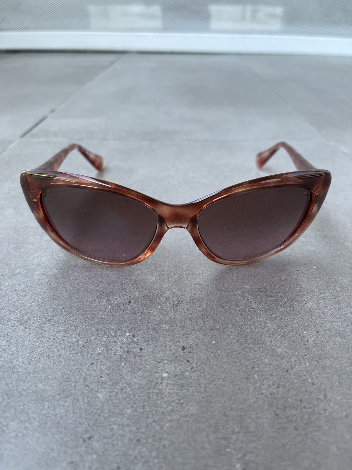 Vogue Vogue VO 2726-S 1950/14 Marble Peach Cat Eyes Sunglasses Size ONE SIZE - 3 Thumbnail
