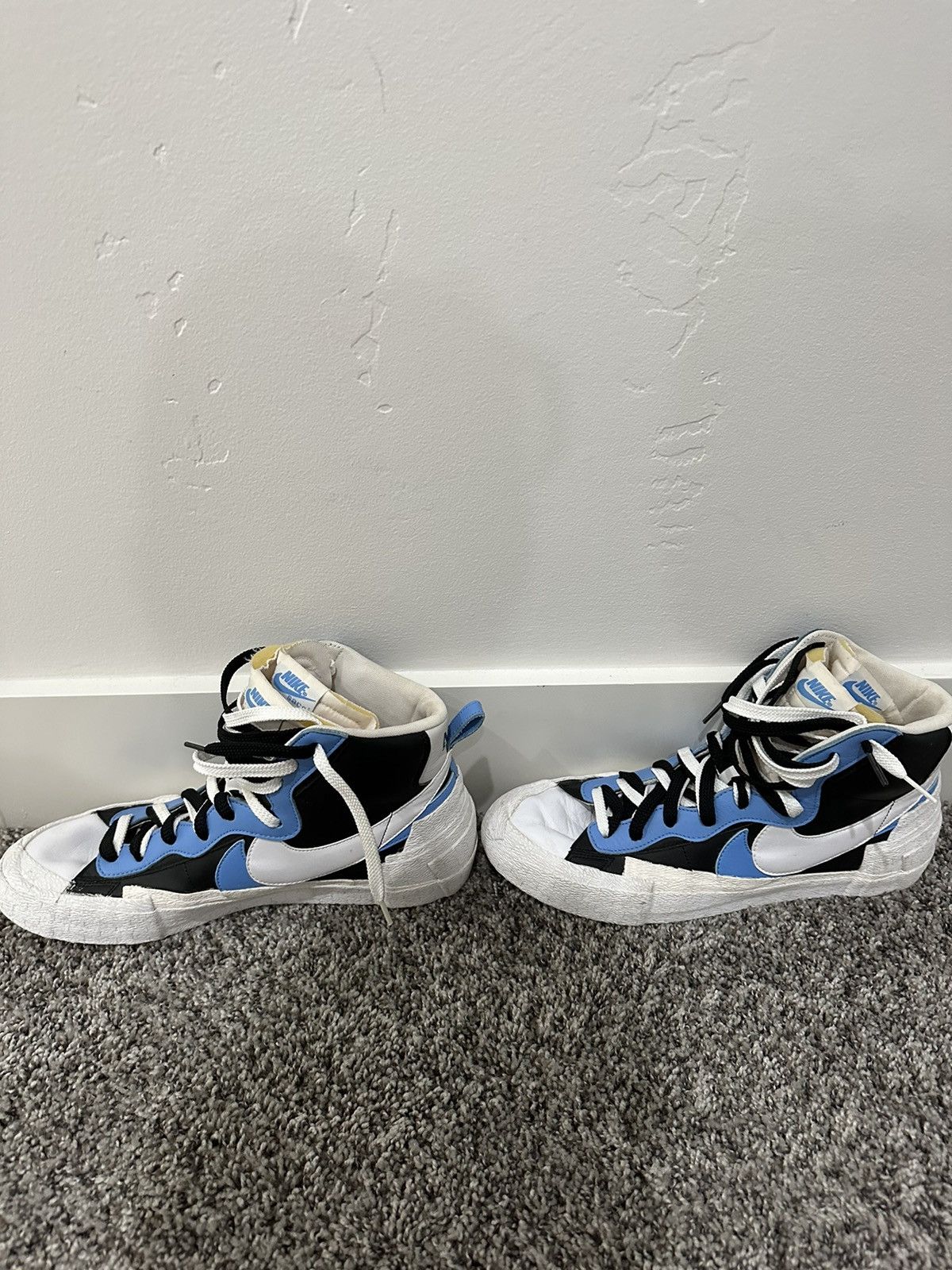 NIKE BLAZER MID SACAI WHITE BALCK LEGEND BLUE