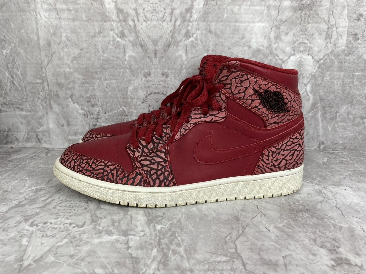 Jordan Brand Jordan 1 Retro Red Elephant Print Size US 12.5 / EU 45-46 - 4 Thumbnail
