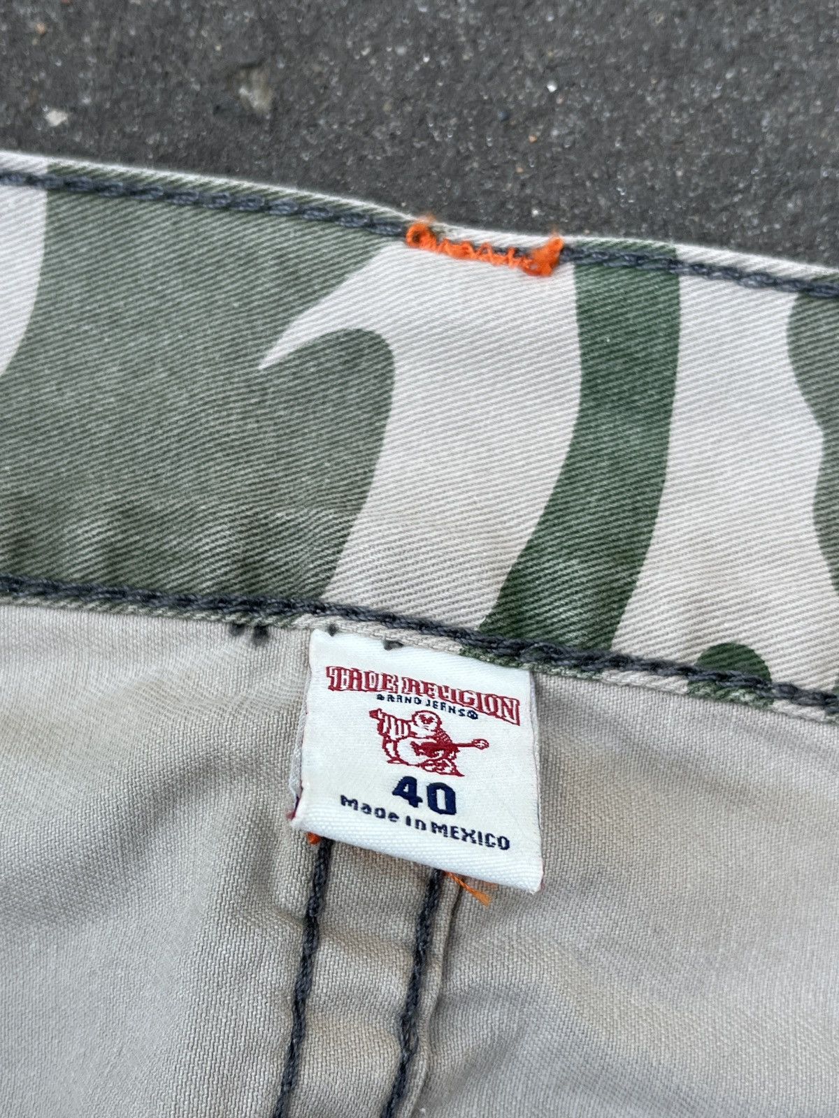 Jean Vintage True Religion Shorts Men Made in Usa Size US 40 / EU 56 - 9 Thumbnail