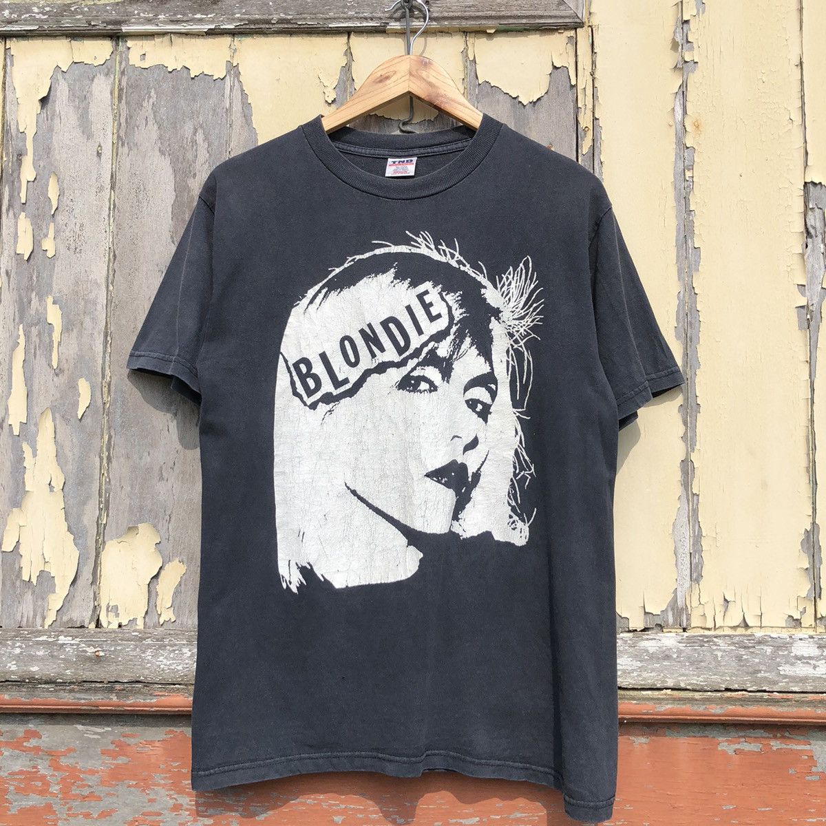 Band Tees 💢Rare💢Vintage 90s Sunfaded BLONDIE Tshirt Size US M / EU 48-50 / 2 - 1 Thumbnail