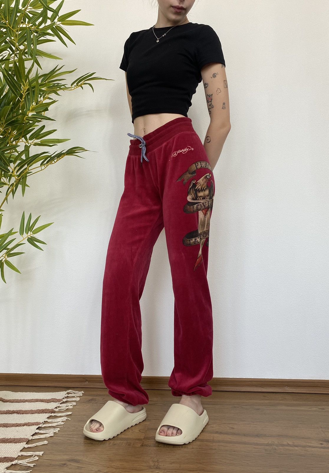 Christian Audigier ED HARDY VELOUR EAGLE SWEATPANTS Size 27" / US 4 / IT 40 - 1 Thumbnail