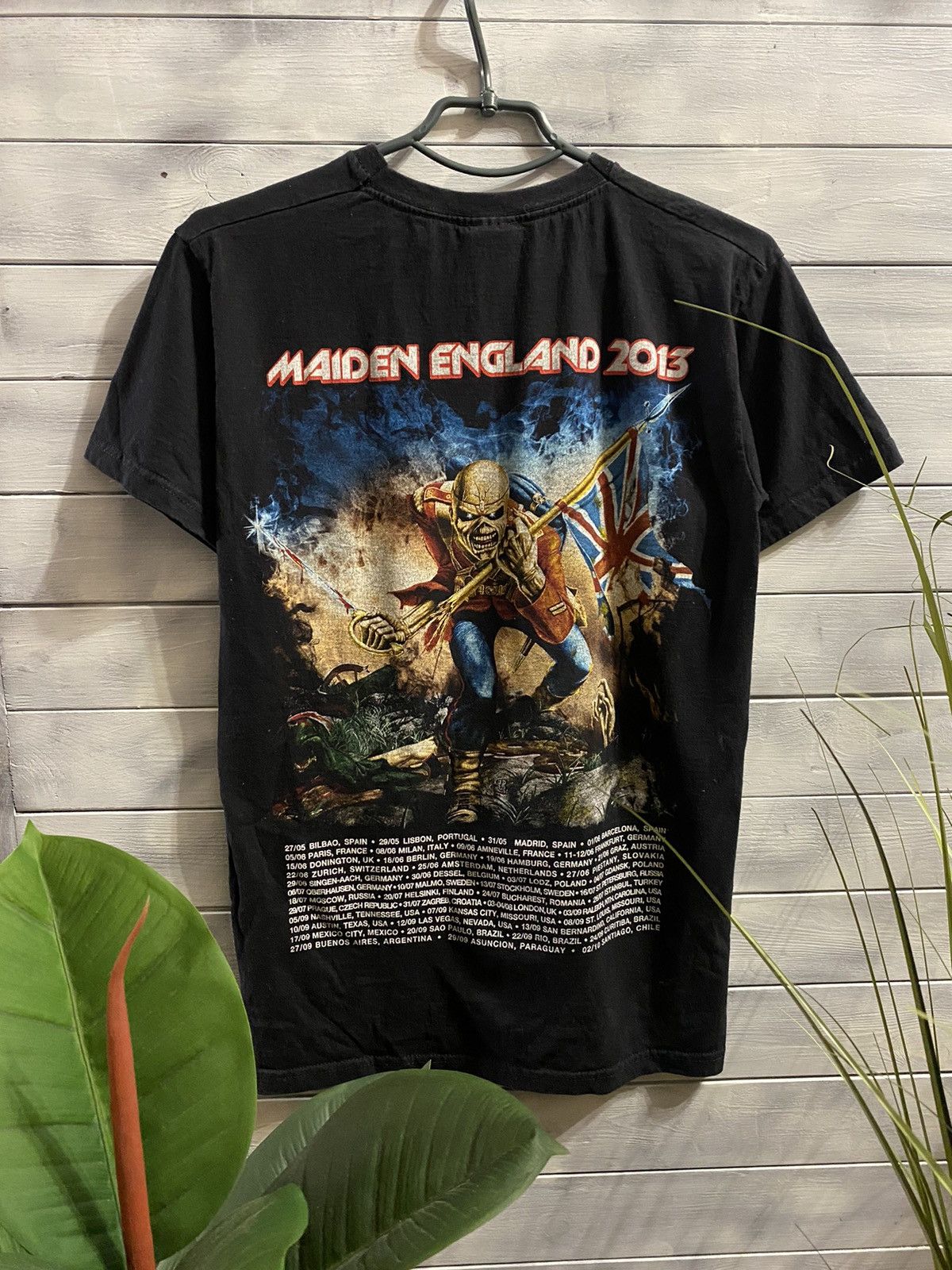Band Tees T-Shirt Iron Maiden 2012 Tour England 2013 Rock Y2K Size US S / EU 44-46 / 1 - 2 Thumbnail