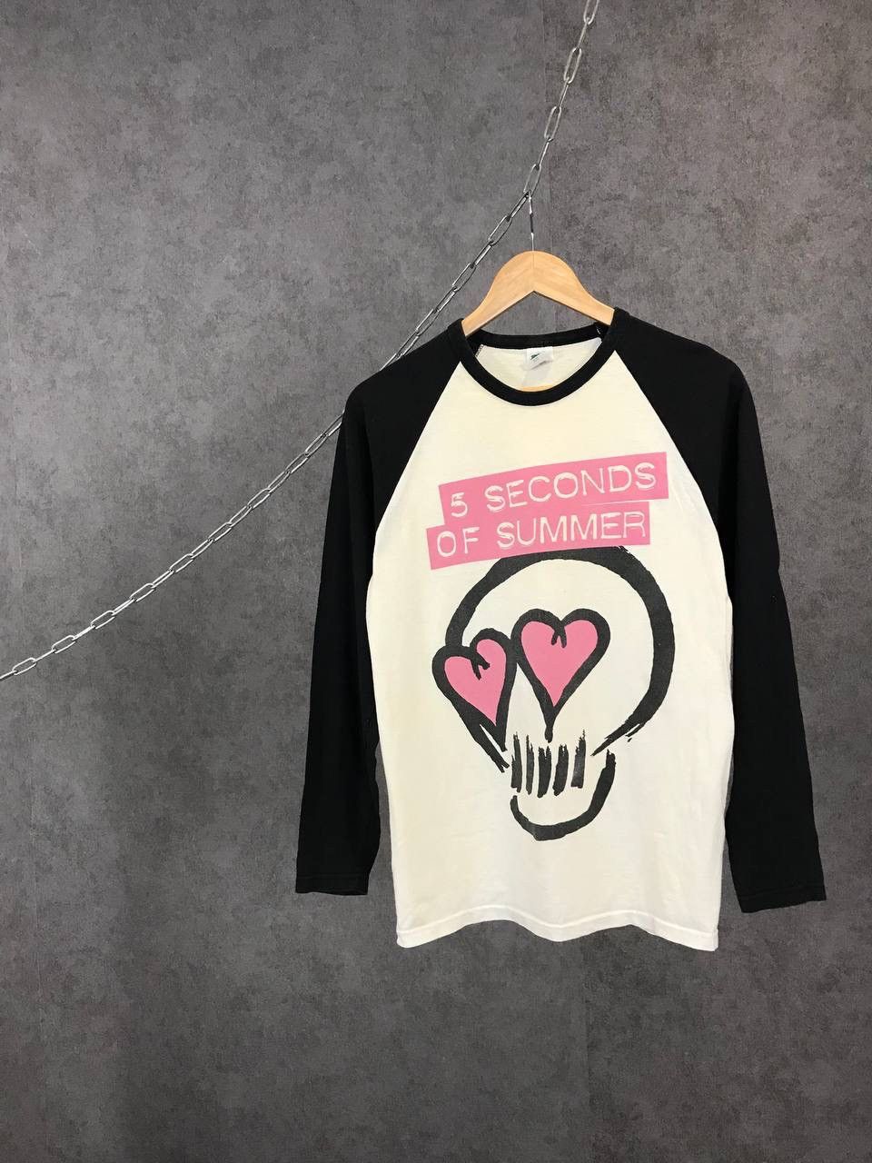 Band Tees 5 second of summer band tour longsleeve Size US S / EU 44-46 / 1 - 1 Thumbnail