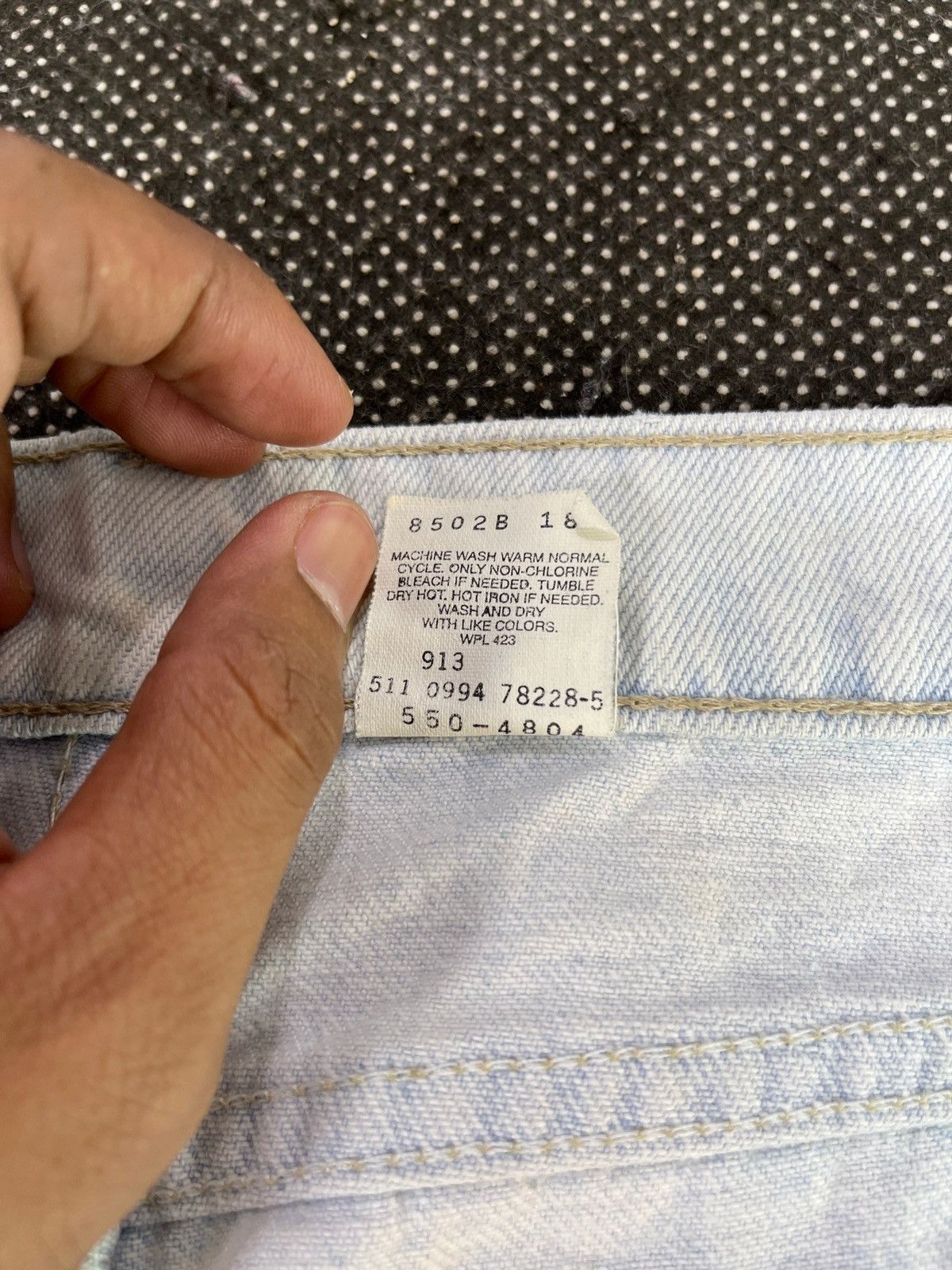 Levi's 90s Vintage Levis 550 Light Wash Jeans - J373 Size US 36 / EU 52 - 8 Thumbnail