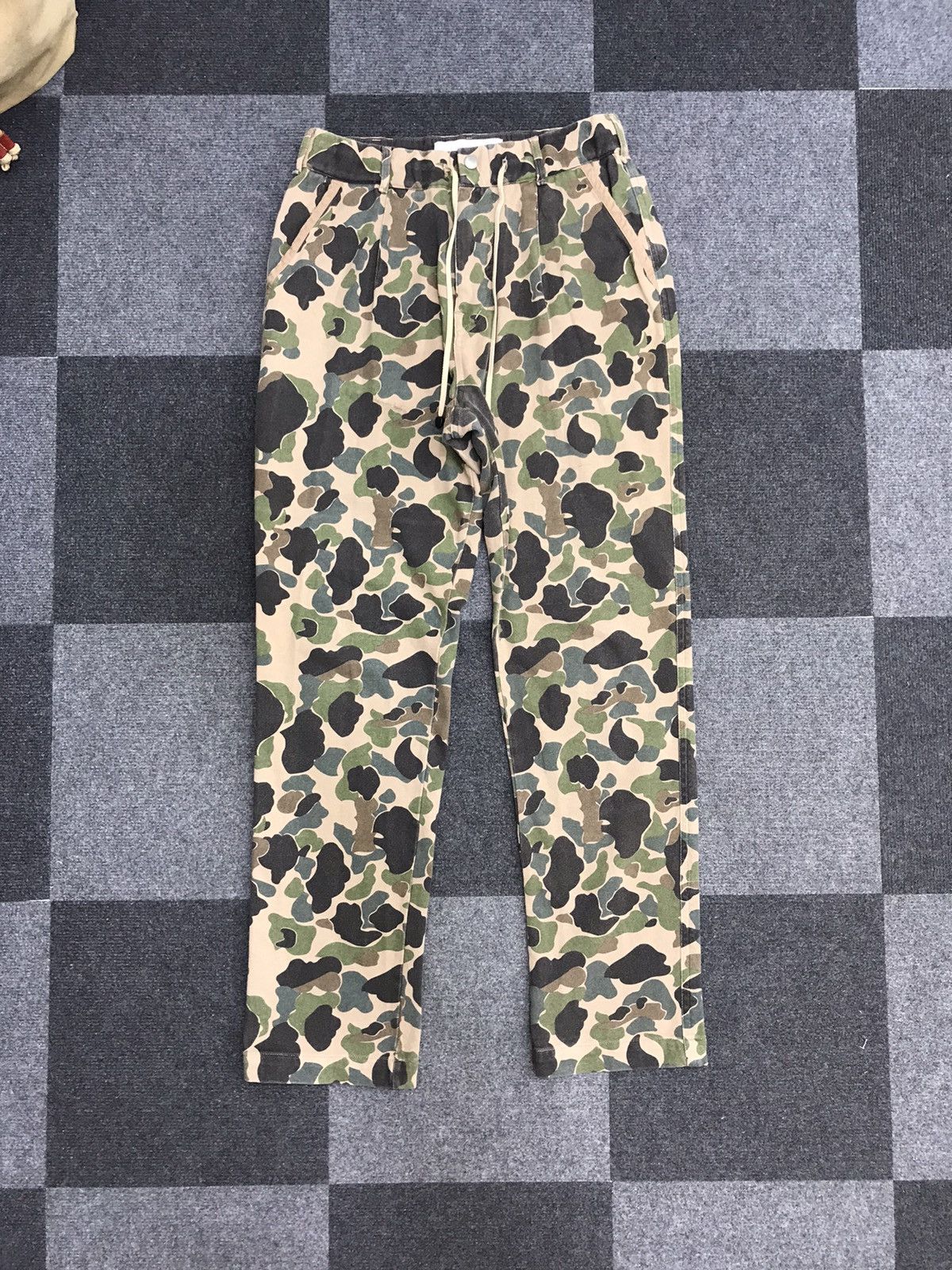 Japanese Brand CURLY Japan Camo Easy Sweatpant Size US 28 / EU 44 - 1 Thumbnail