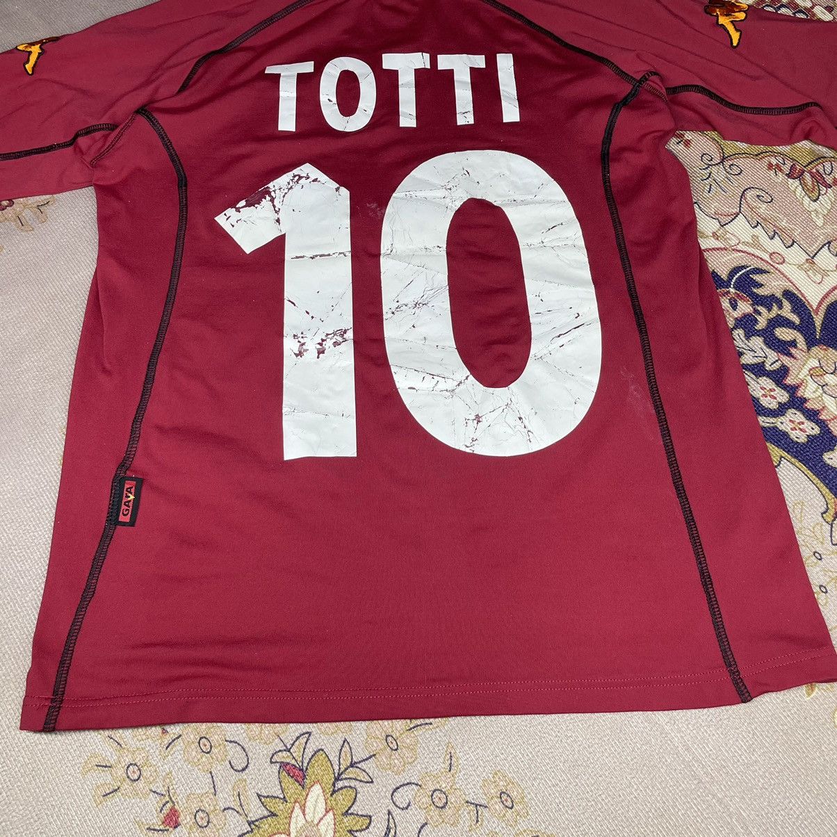 Kappa AS Roma Vintage 2000-01 Home Kappa #Totti no.10 Size US S / EU 44-46 / 1 - 9 Thumbnail