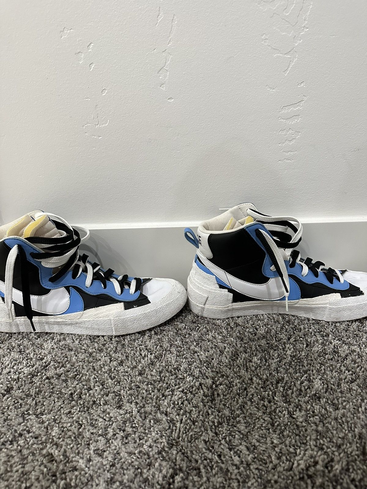 NIKE BLAZER MID SACAI WHITE BALCK LEGEND BLUE