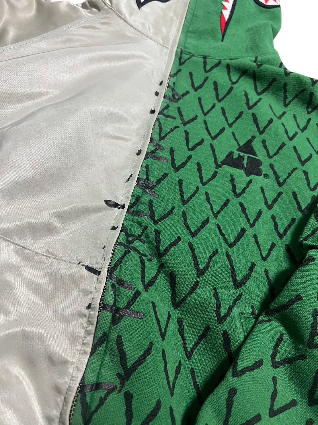 Bape BAPE ambush alligator shark full zip hoodie Size US M / EU 48-50 / 2 - 3 Thumbnail