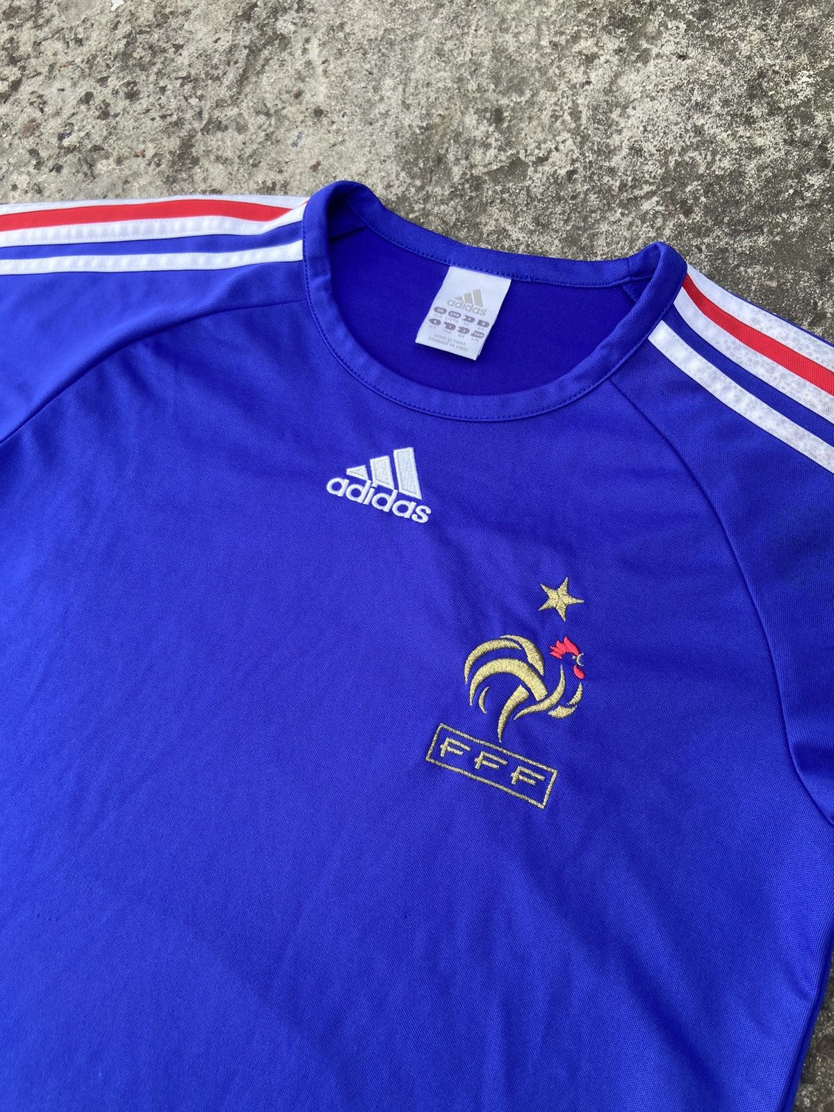 Adidas Vintage adidas France soccer jersey Streetwear Blokecore VTg Size US XS / EU 42 / 0 - 3 Thumbnail