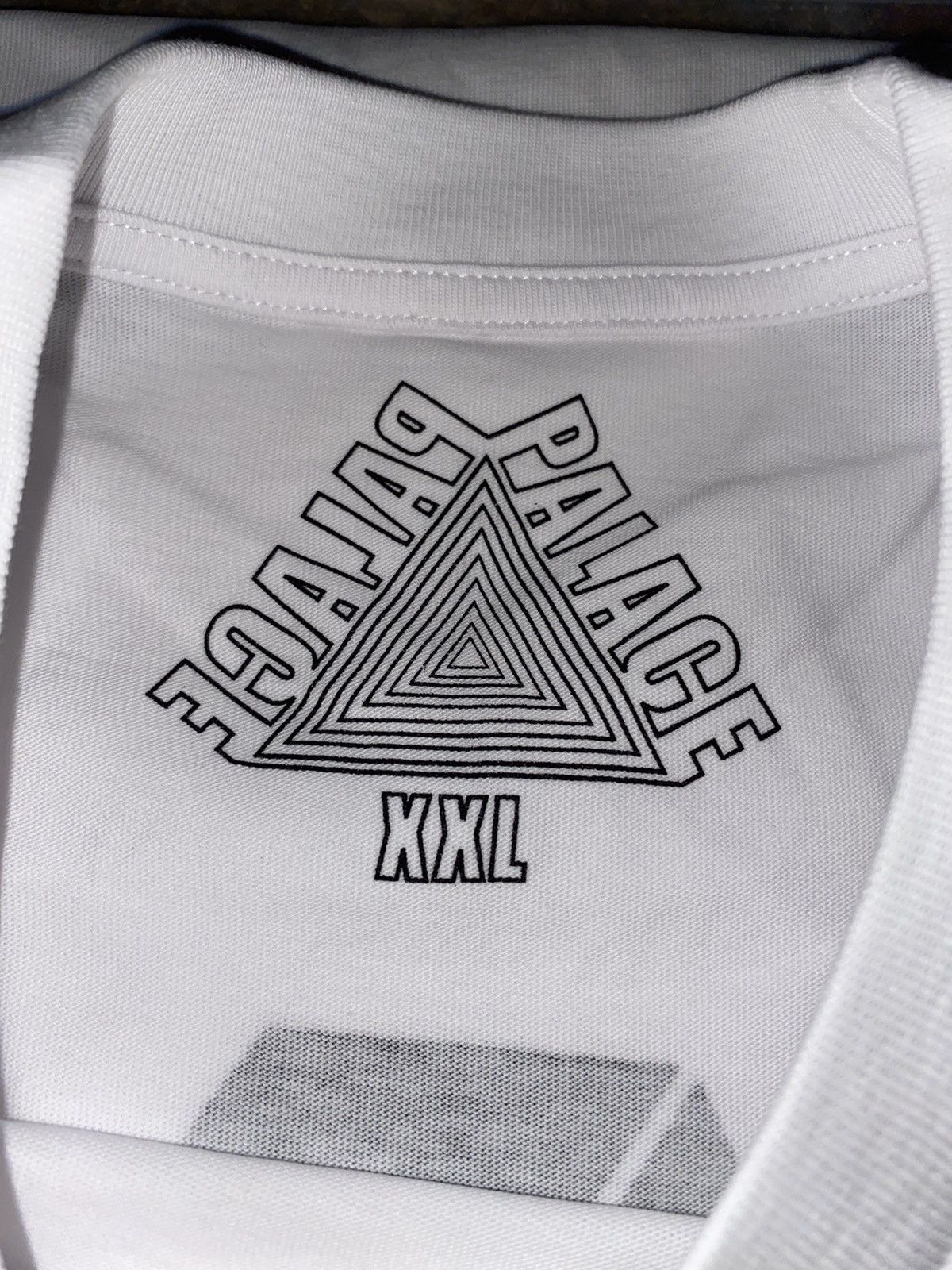 Palace Palace Tri-Ripped T-Shirt Size US XXL / EU 58 / 5 - 3 Thumbnail