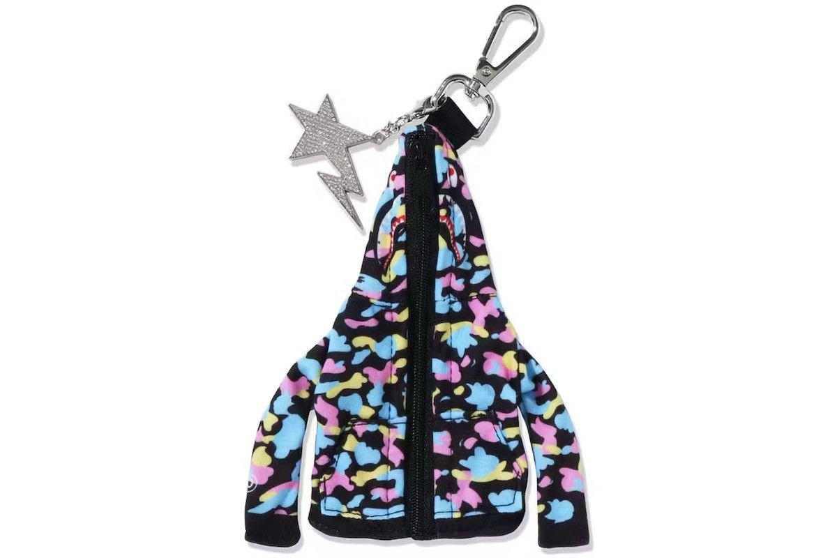 Bape BAPE Shark Full Zip Hoodie Keychain Black Size ONE SIZE - 2 Thumbnail