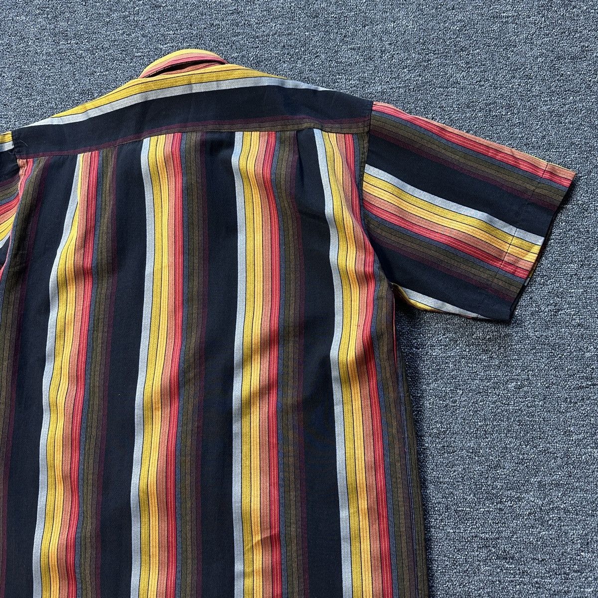 Armani Collezioni Armani Collezioni Old Money Style Shirt Size US L / EU 52-54 / 3 - 8 Thumbnail