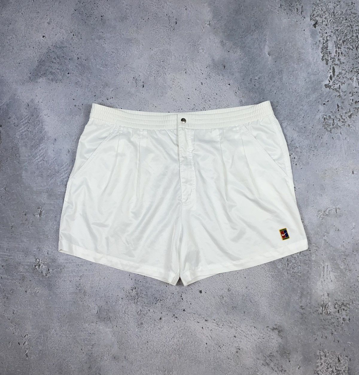 Nike Nike vintage shorts big logo back 80s Size US 38 / EU 54 - 1 Thumbnail