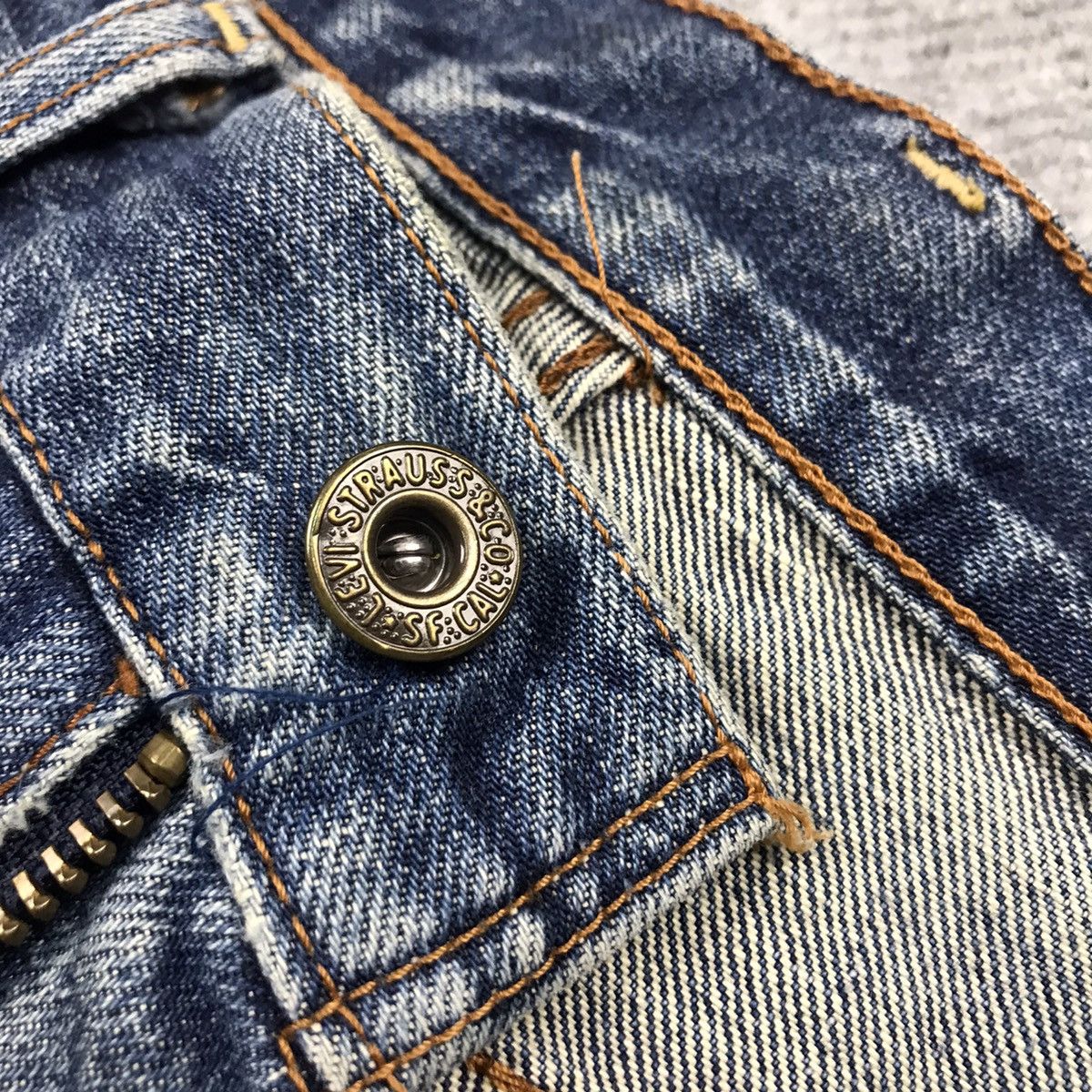 Levi's LEVIS 503 JAPANESE BAGGY BLUE FADED DENIM PANTS Size US 31 - 15 Thumbnail