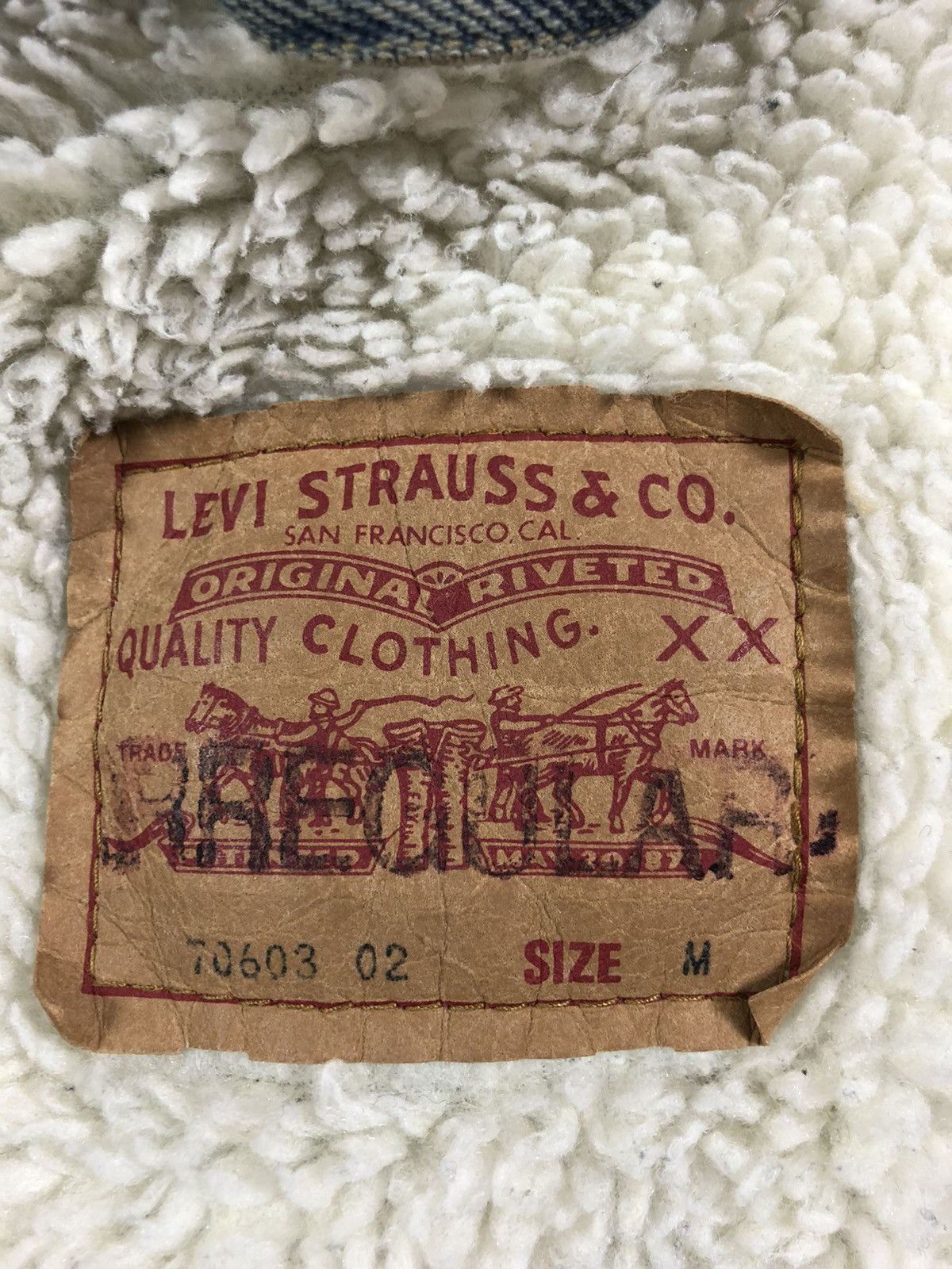 Levi's × Vintage Levi’s vintage sherpa denim jacket Size US L / EU 52-54 / 3 - 5 Thumbnail