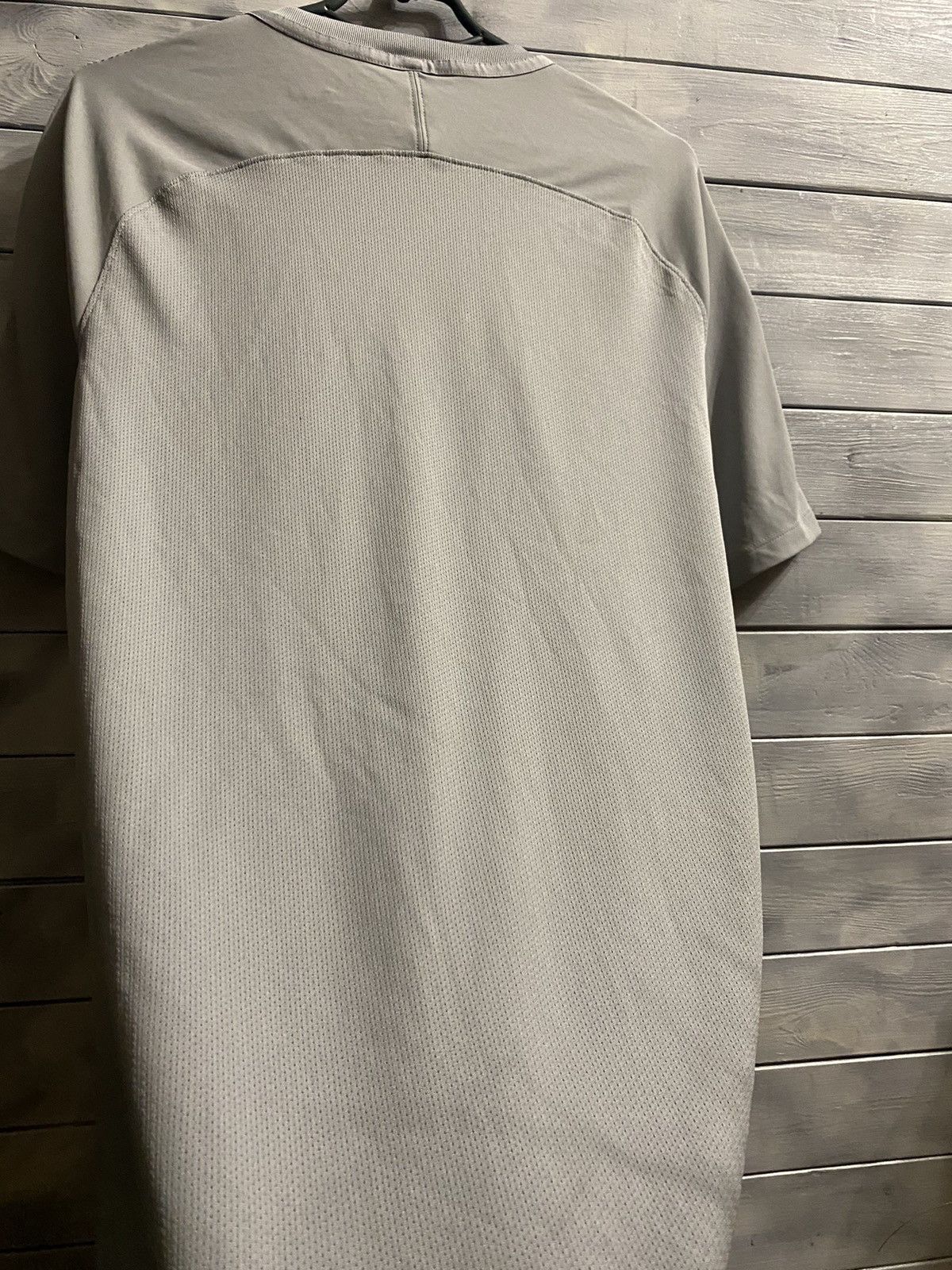Nike Rare Vintage T-Shirt Nike x England . Y2K style. Size US M / EU 48-50 / 2 - 11 Thumbnail
