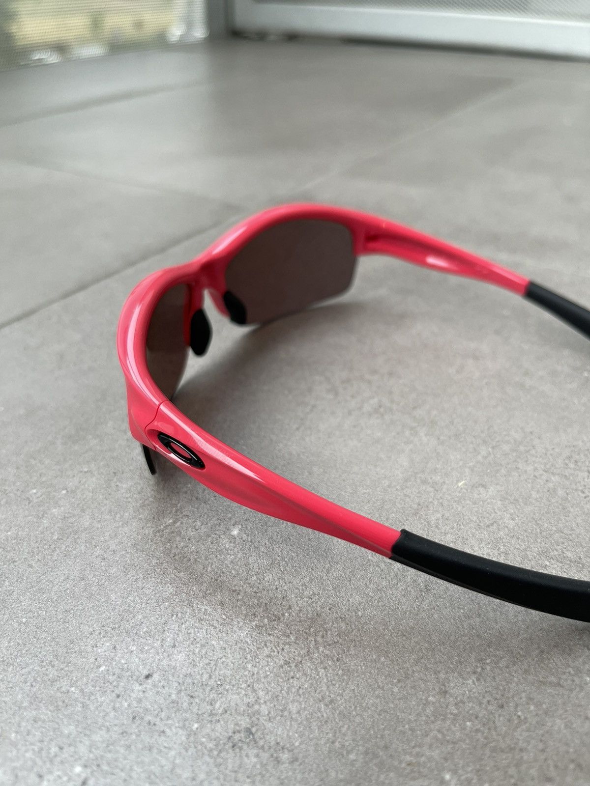 Oakley Oakley OO03-796 "Commit" Red Black Sunglasses Size ONE SIZE - 6 Thumbnail