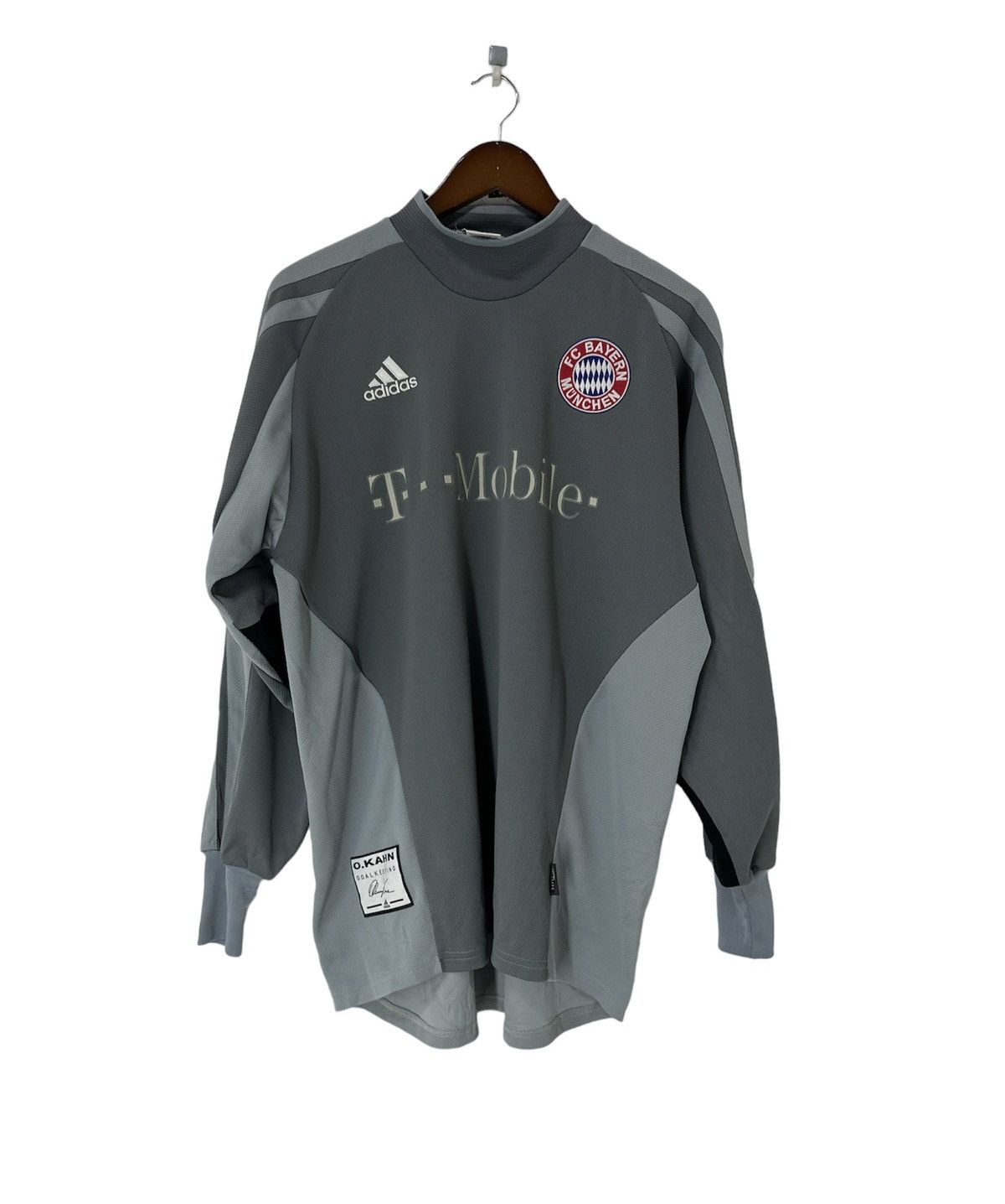 Adidas Y2K Bayern Munich Oliver khan Jersey Keepers Design No1 Size US M / EU 48-50 / 2 - 1 Thumbnail