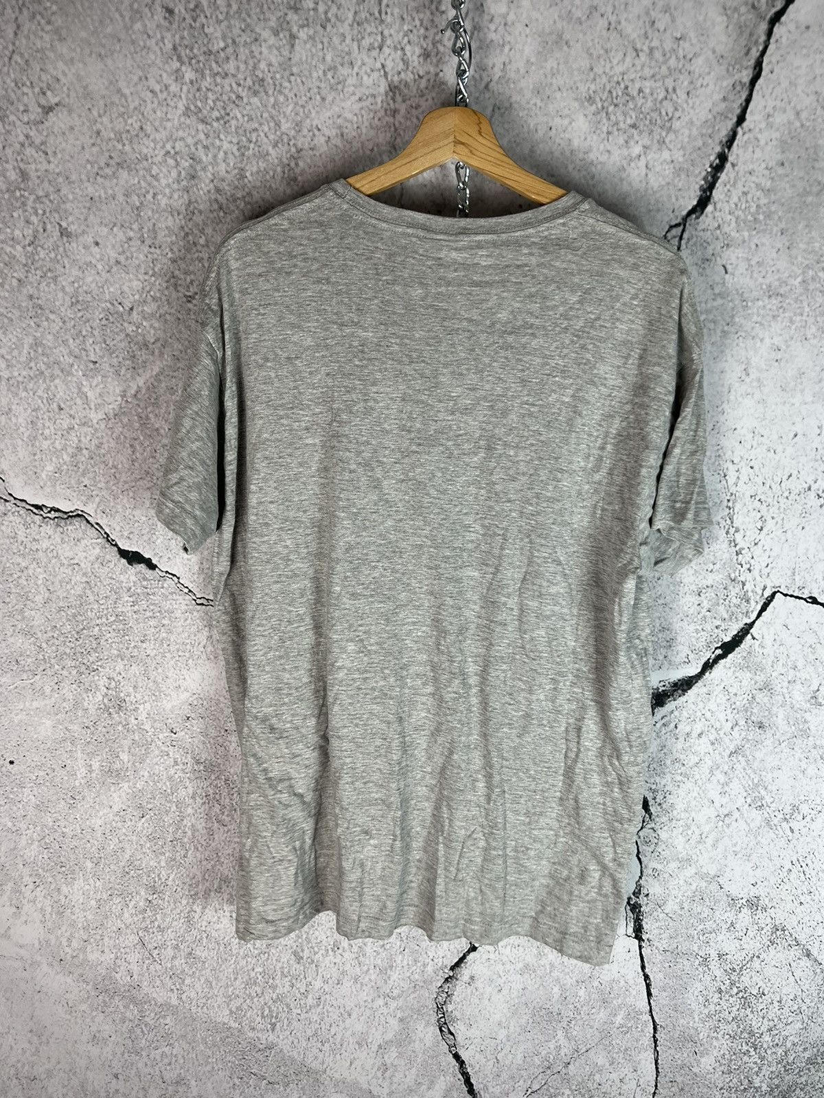 Vintage Vintage Banksy Flower Thrower Tee Size US L / EU 52-54 / 3 - 2 Thumbnail