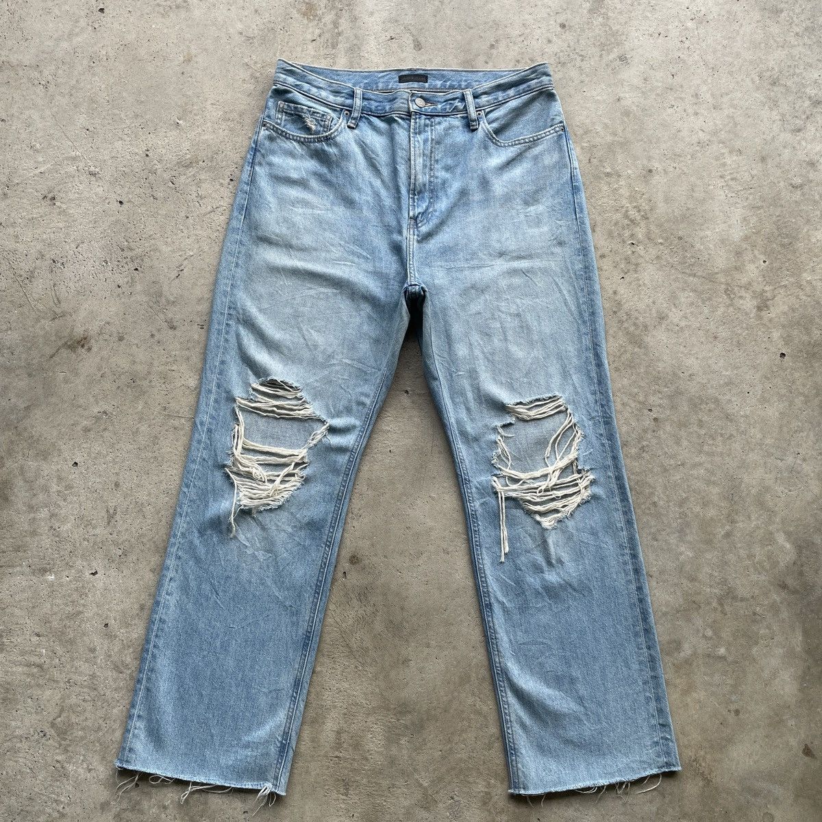 Japanese Brand Vintage Japan Jeans Ripped Faded Distressed Denim Pants W32 Size US 32 / EU 48 - 1 Thumbnail