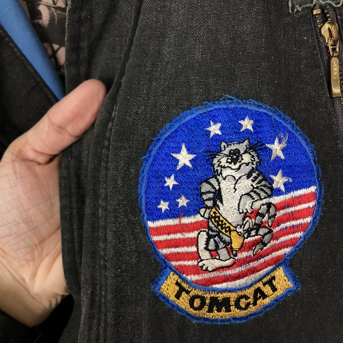 Japanese Brand VINTAGE BOMBER JACKET MILITARY DESIGN FULL PATCHES Size US L / EU 52-54 / 3 - 13 Thumbnail
