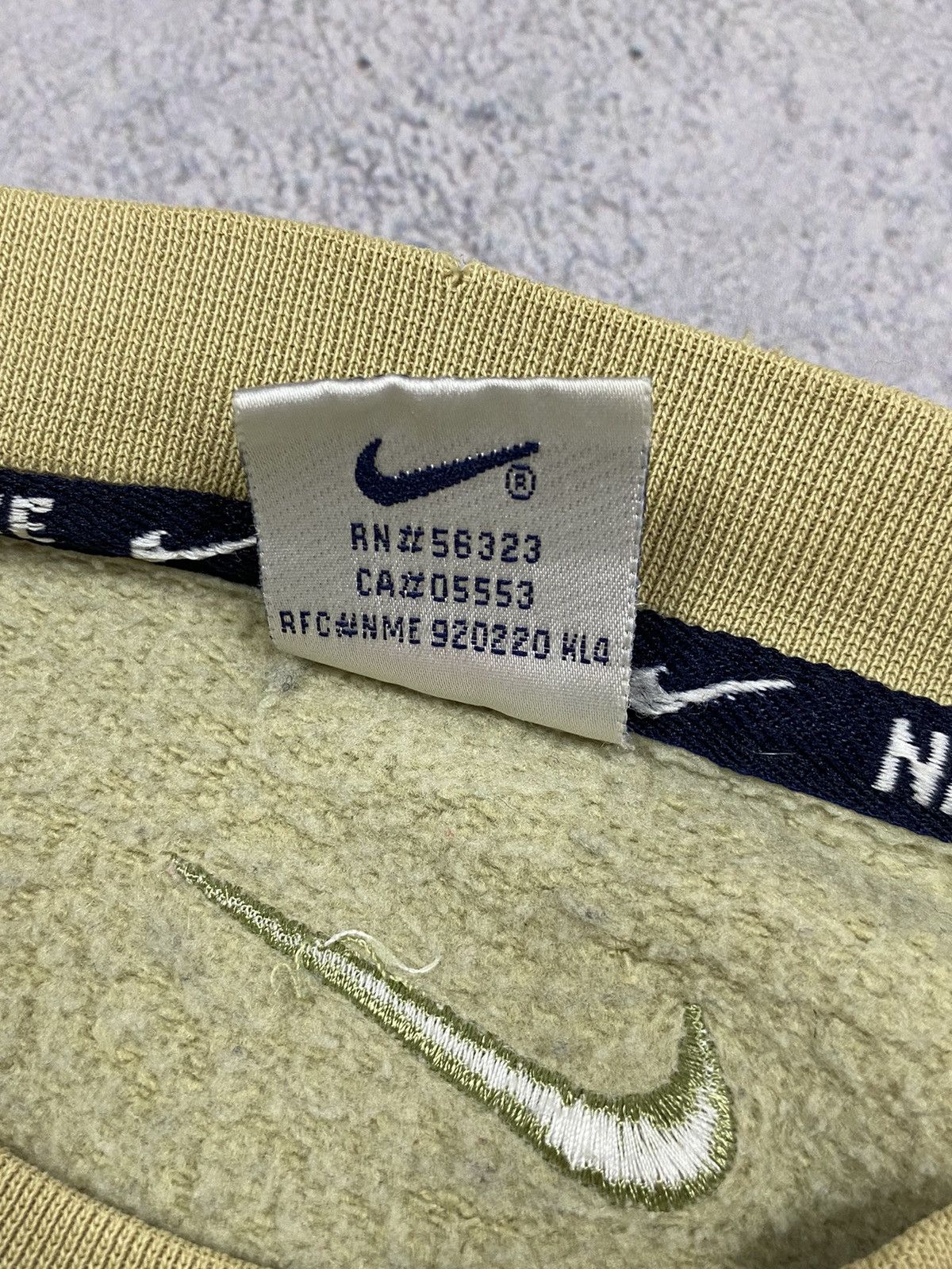 Nike Nike sweatshirt 90s 00s big logo vintage y2k Size US L / EU 52-54 / 3 - 7 Thumbnail