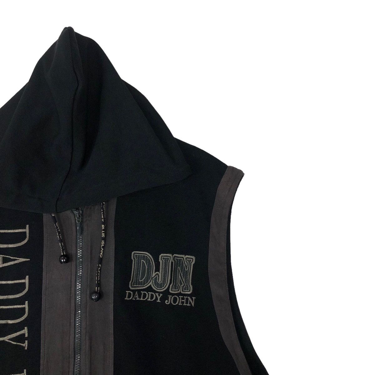 Cartoon Network VINTAGE DADDY JOHN VEST EMBROIDERED DESIGN BIG LOGO Size US M / EU 48-50 / 2 - 5 Thumbnail