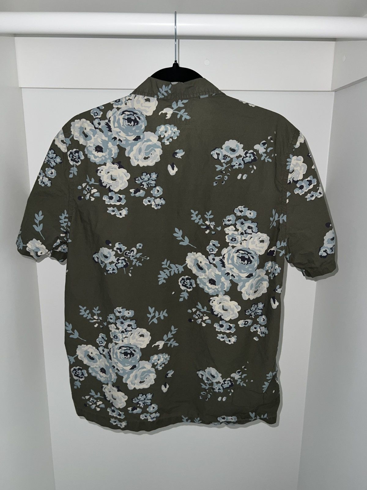 Universal Works 🏝️🏝️ Universal Works Olive Floral Road Shirt Size US M / EU 48-50 / 2 - 2 Thumbnail