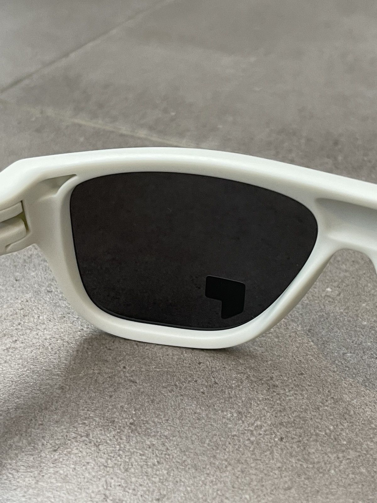 Oakley Oakley OO9199-27 "Breadbox" White Sunglasses Size ONE SIZE - 9 Thumbnail