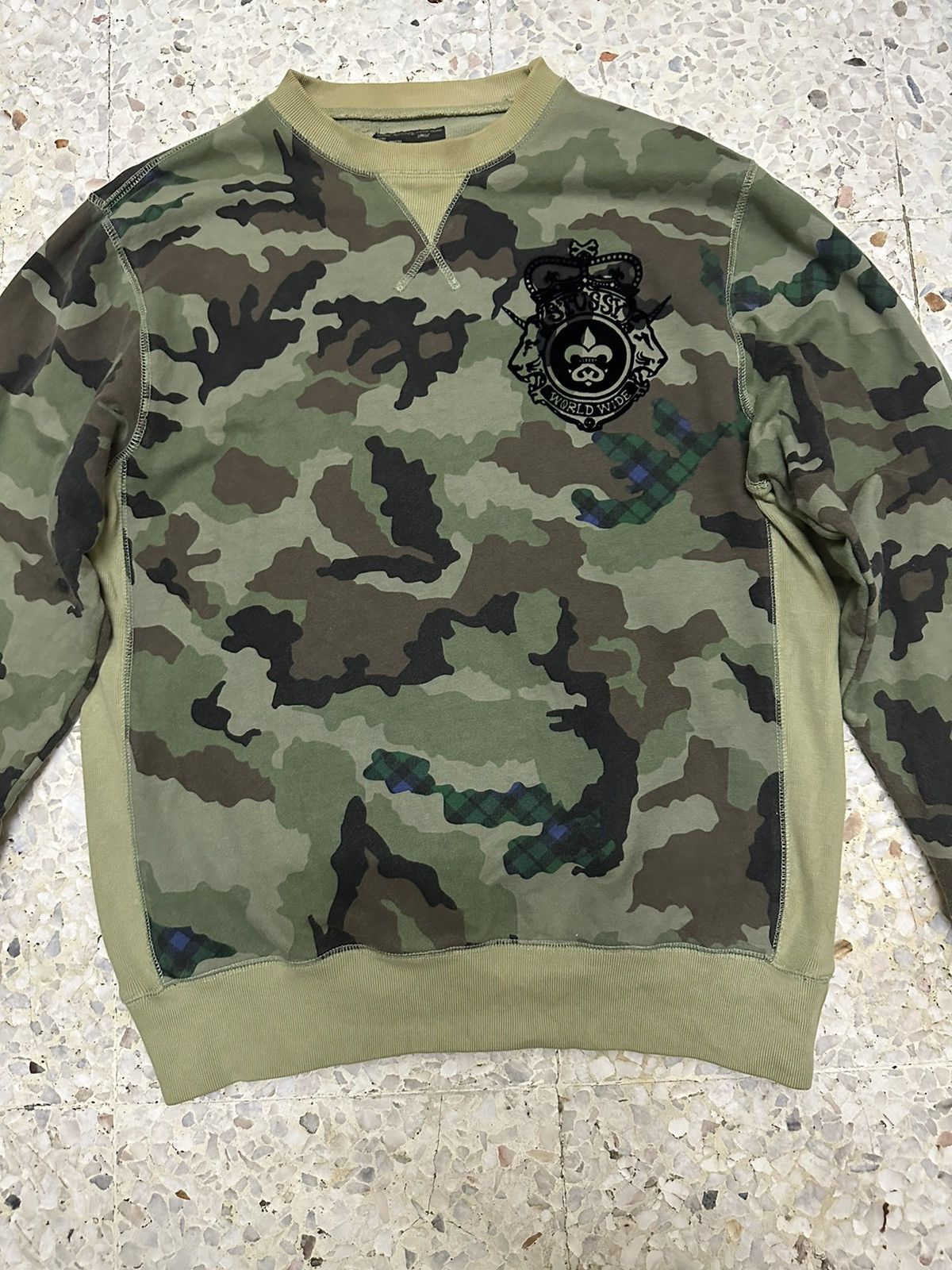 Stussy Stussy Sweatshirt Camouflage Design World Wide Design Size US L / EU 52-54 / 3 - 5 Thumbnail