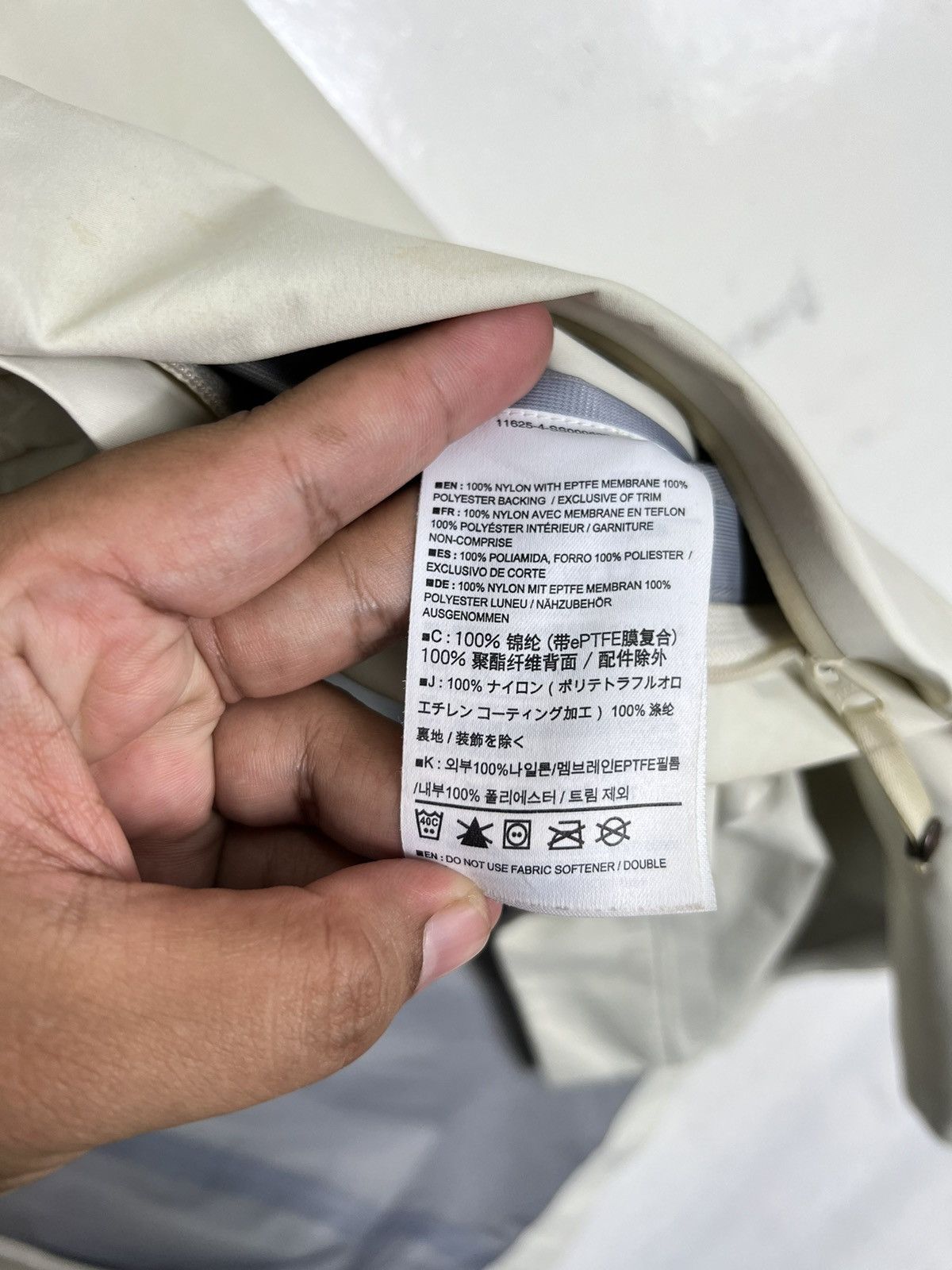 Arc'teryx 🔥 ARCTERYX DIRTY LONG JACKET FOR WOMEN Size S / US 4 / IT 40 - 11 Thumbnail